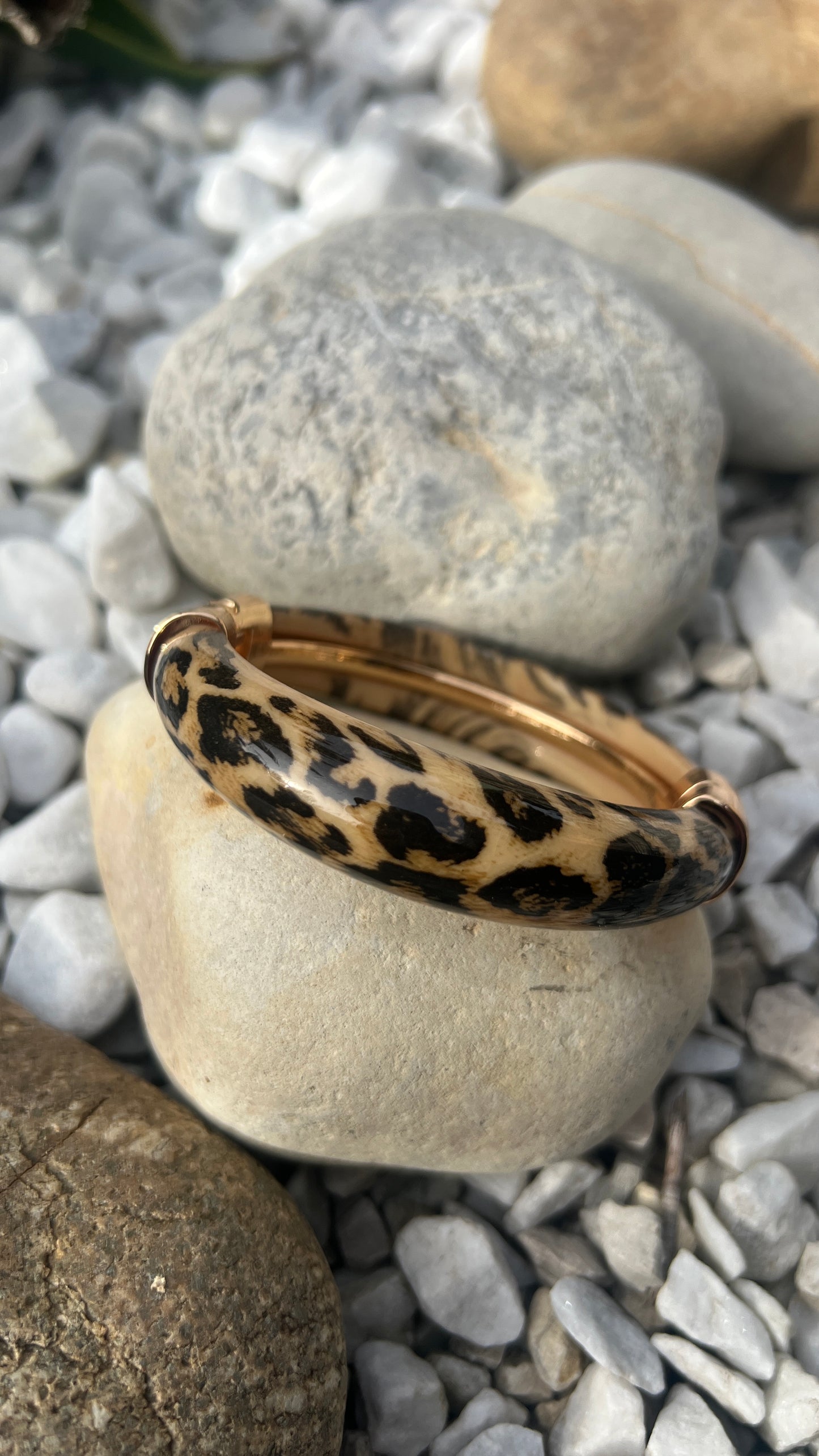 BRACELET LEOPARD AIMANTEE