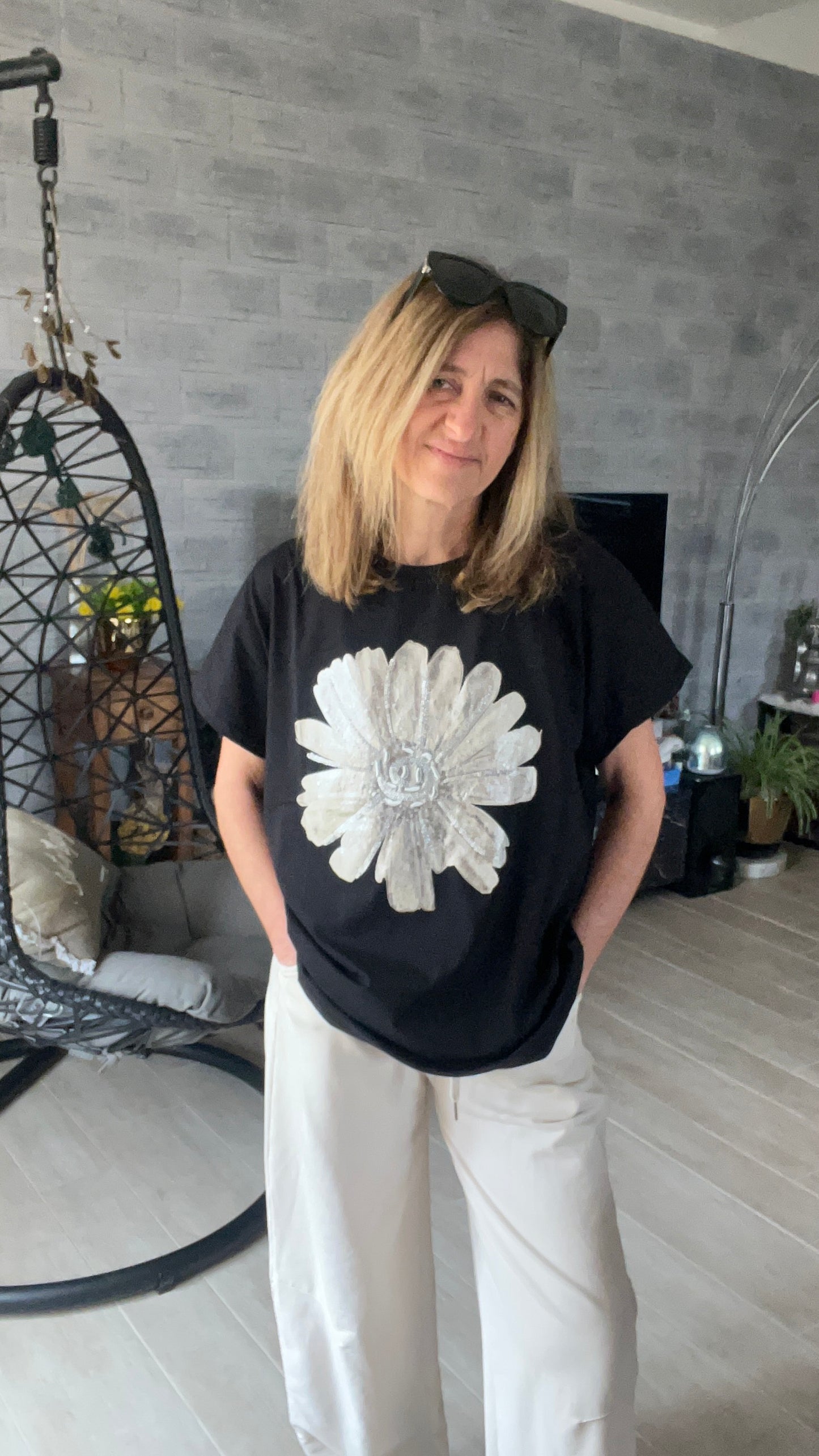 TEE-SHIRT TUNIQUE NOIR "MARGUERITE"
