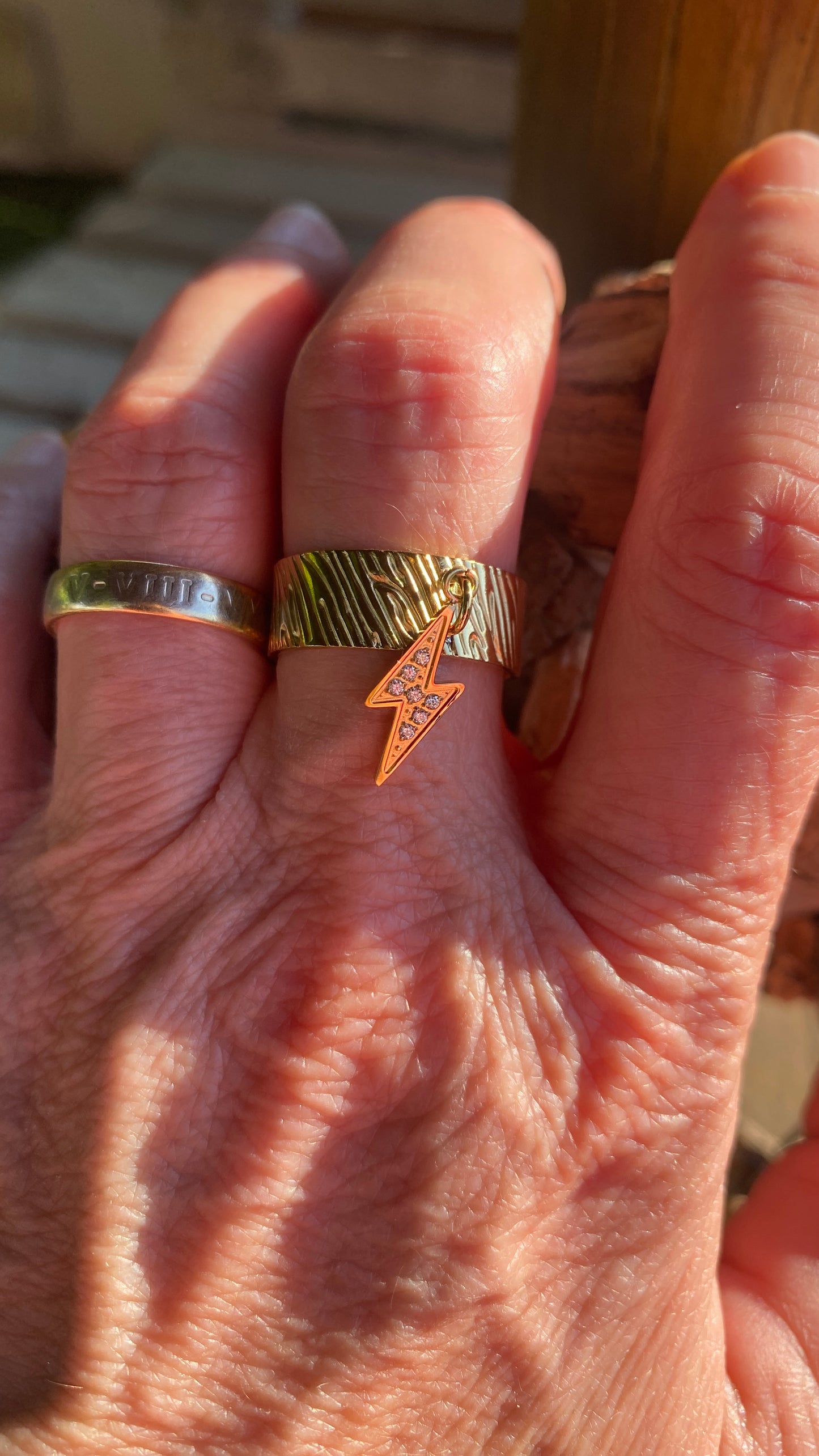 Bague doré "médaillons éclair"