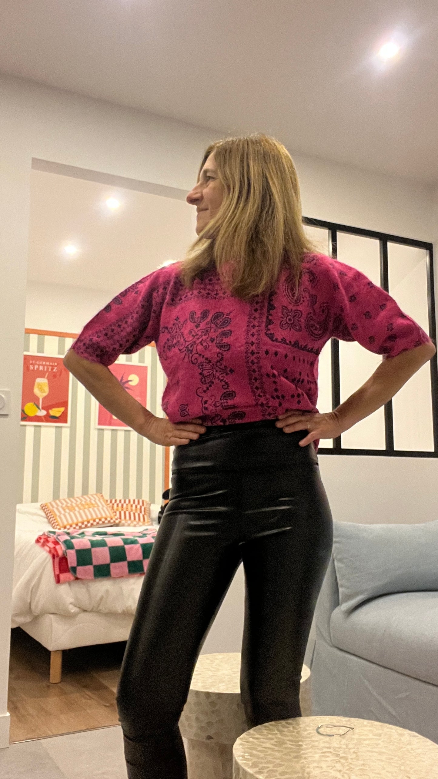 PULL ROSE FUCHSIA BANDANA MANCHES COURTES