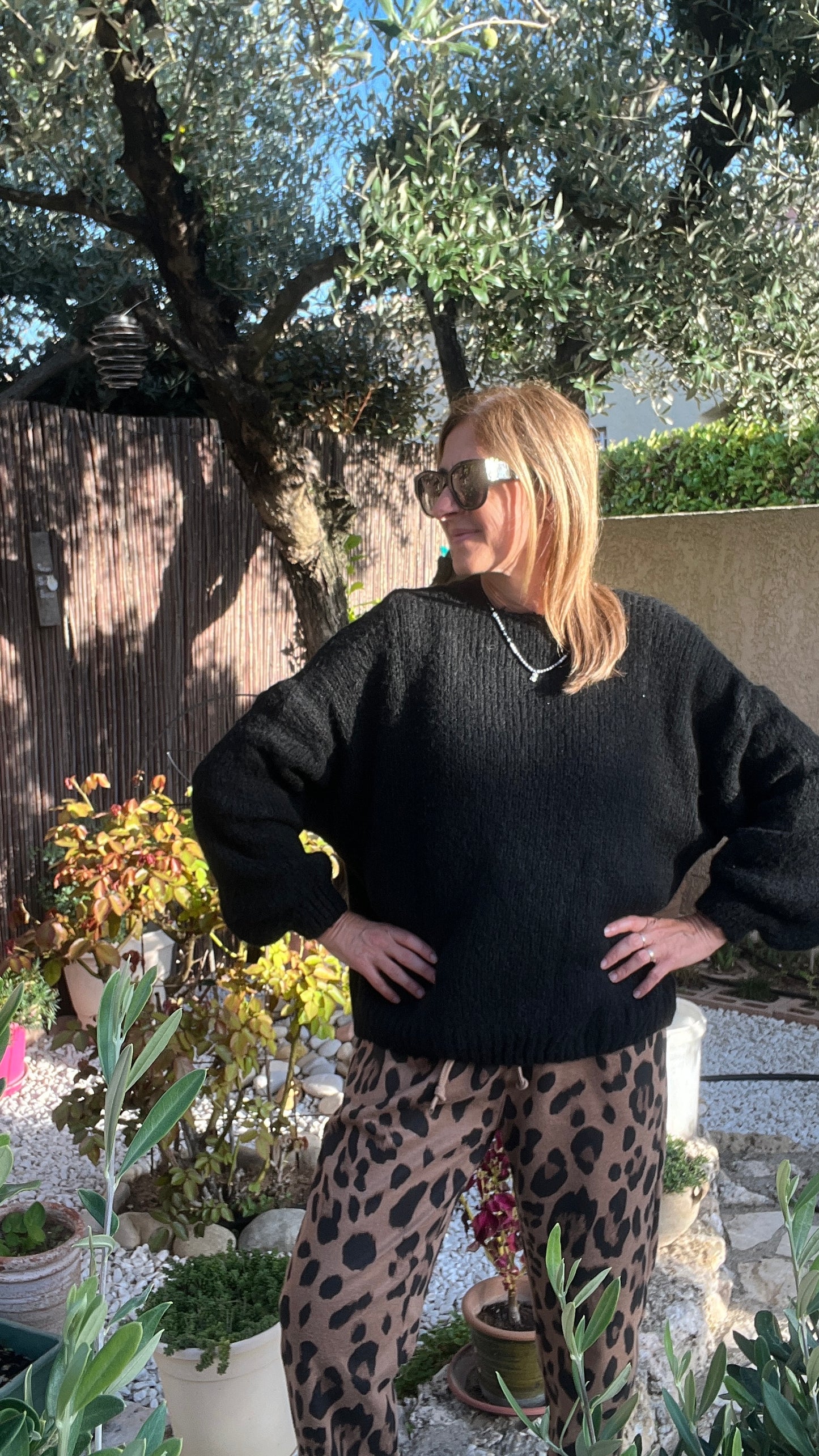 GILET NOIR A NOEUDS "GABY"