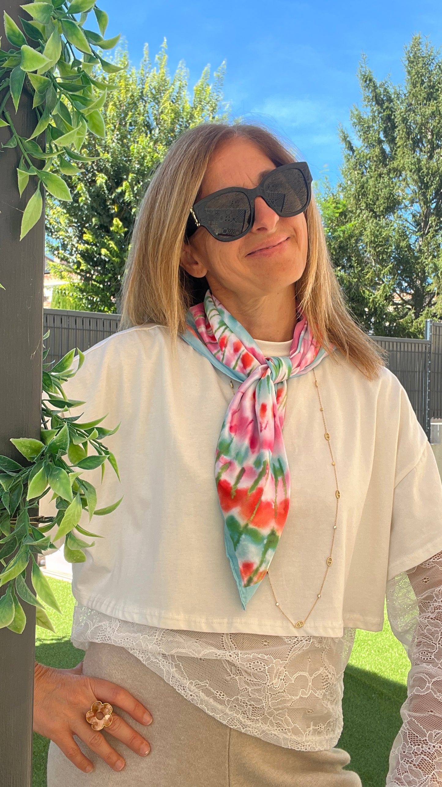 FOULARD MULTICOLORE "PETIT CARRE"