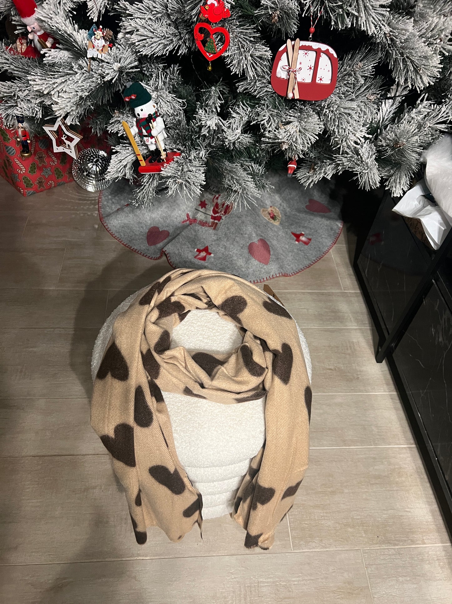 ECHARPE BEIGE/CHOCOLAT "COEUR"