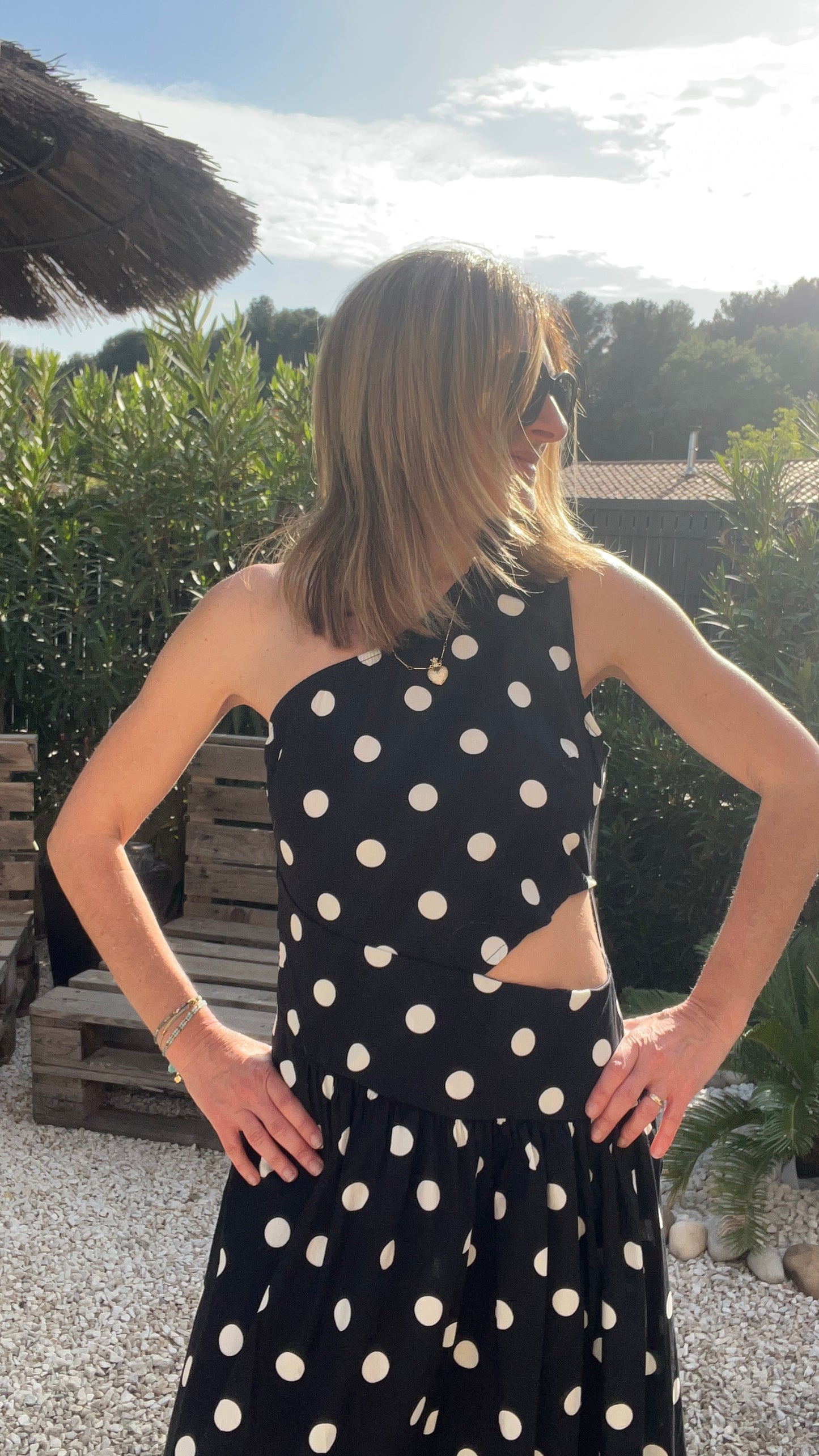 ROBE NOIRE A POIS BLANC POPELINE
