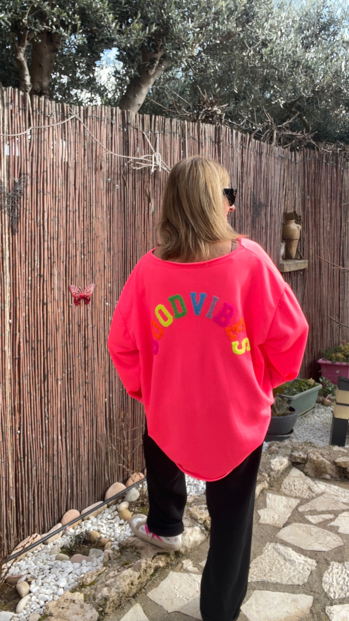 SWEAT ROSE FLUO OVERSIZE GOOD VIBES