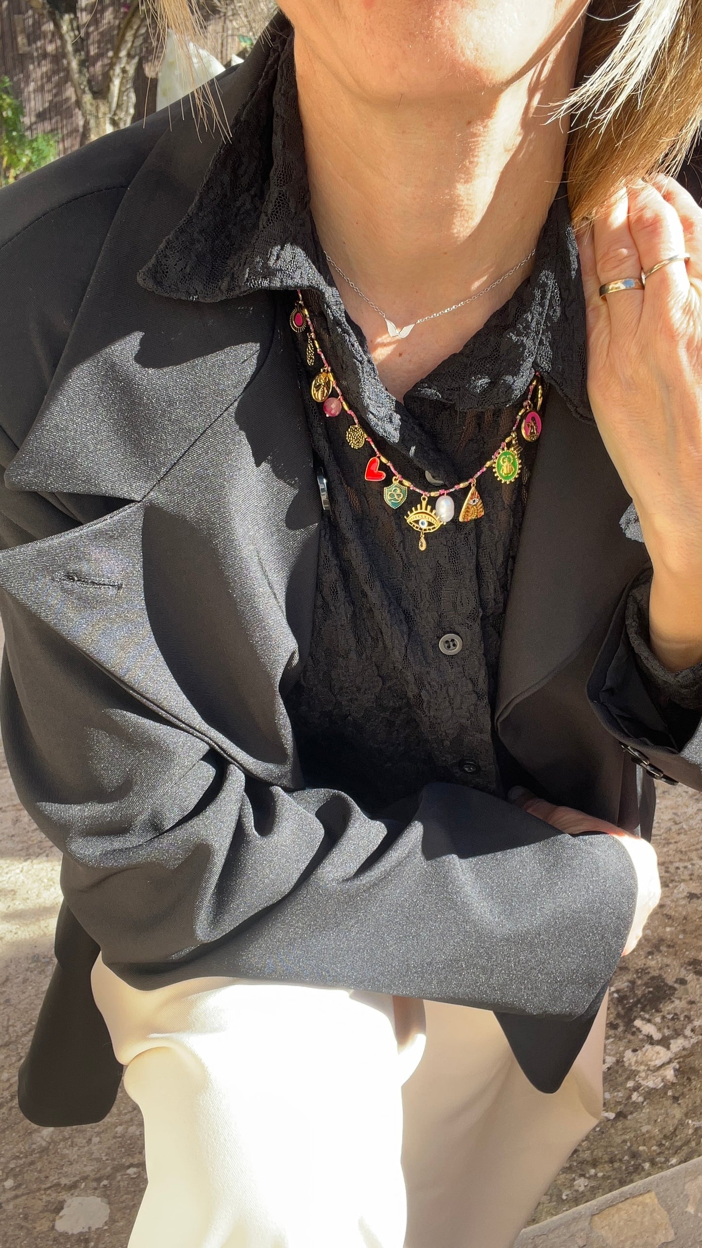 COLLIER CORDON ROSE FUCHSIA & MEDAILLONS "HABAHA"