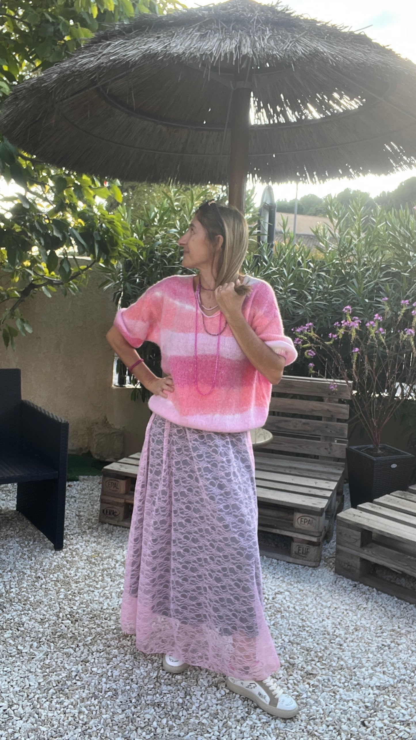 PULL ROSE DEGRADE MANCHES COURTES "MULTICOLORE"