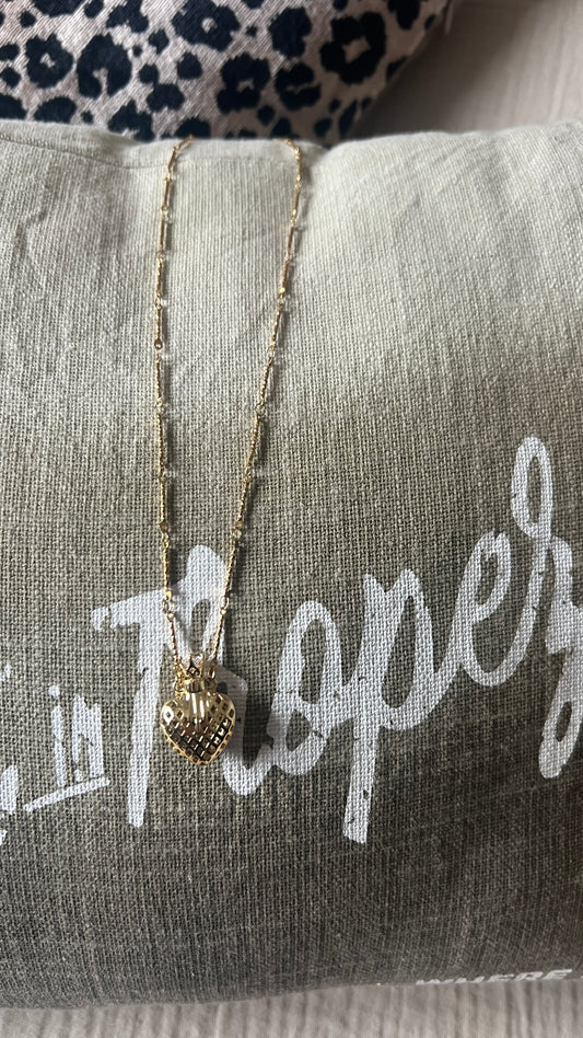 COLLIER COEUR PAVE DE STRASS & COURONNE "HABAHA"