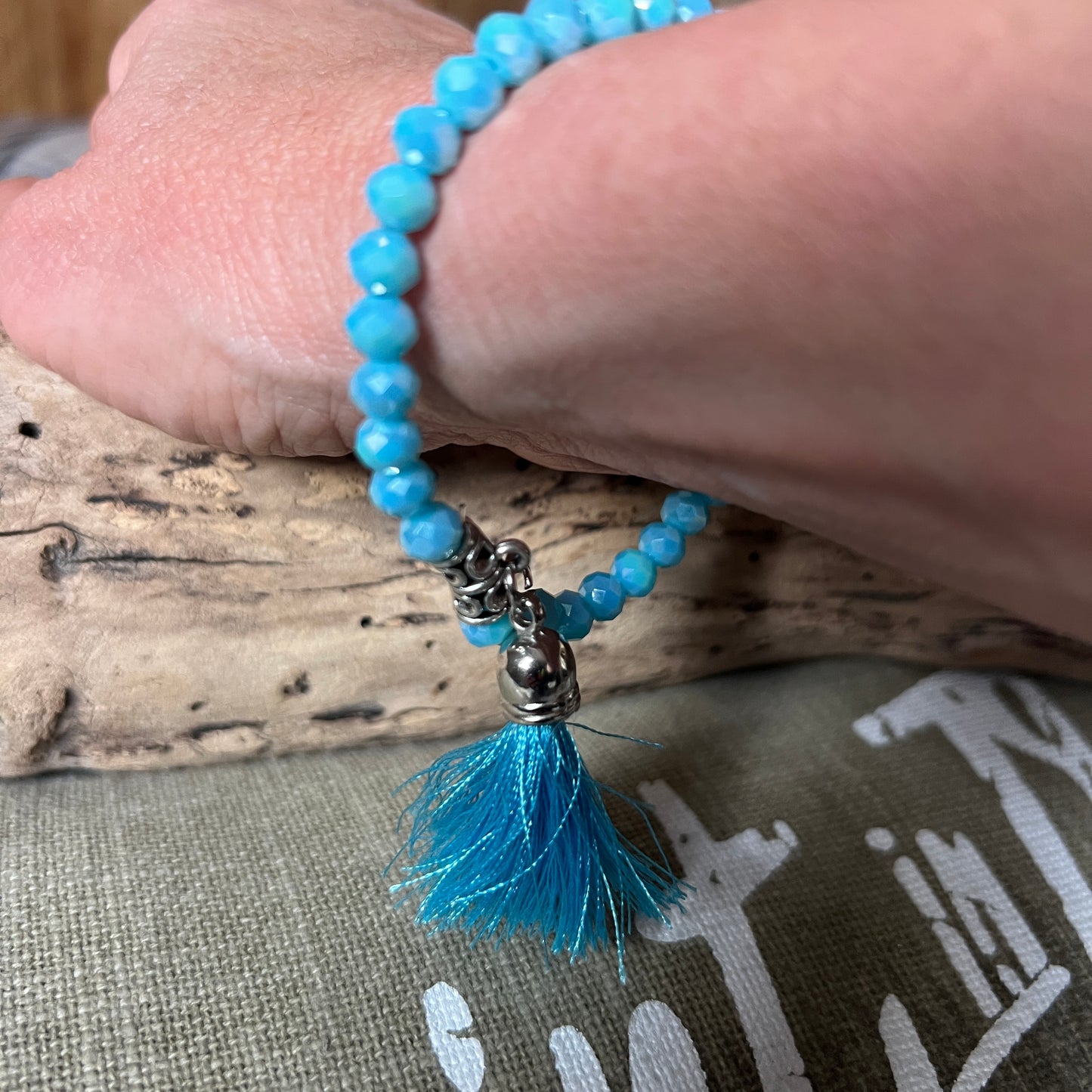 BRACELET PERLES "POMPONS"