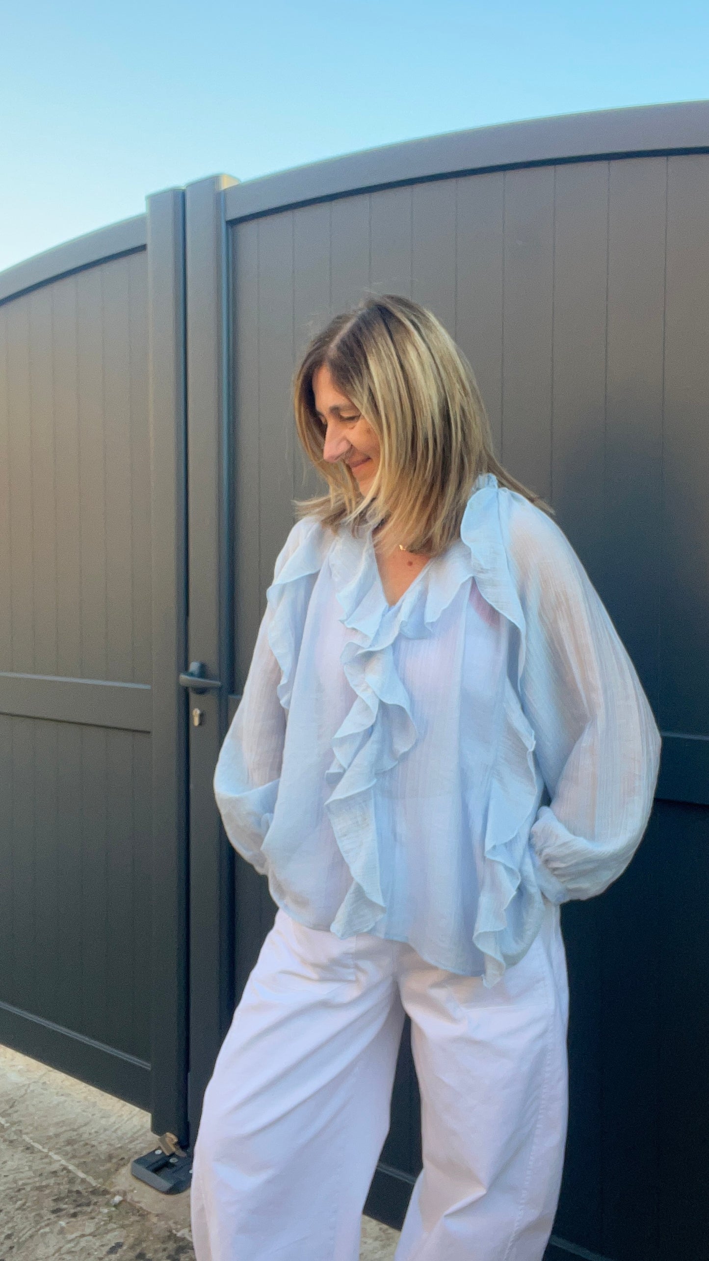 CHEMISIER BLEU A FROUFROU