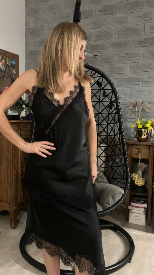 JUPE LONGUE NOIRE ASYMETRIQUE