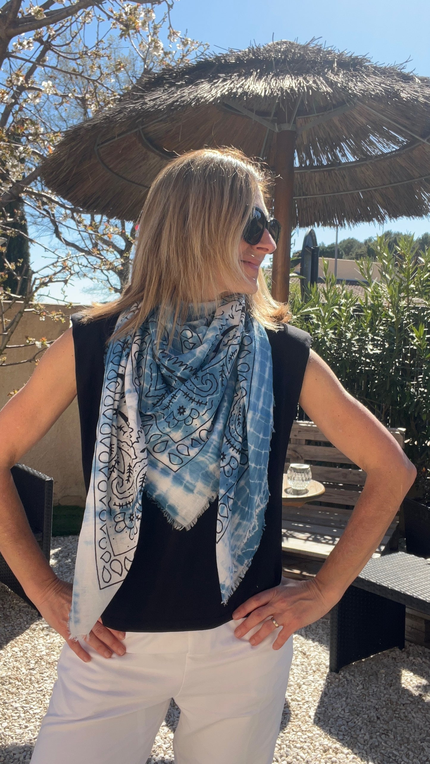 FOULARD TIE AND DIE BLEU/BLANC "BANDANA"
