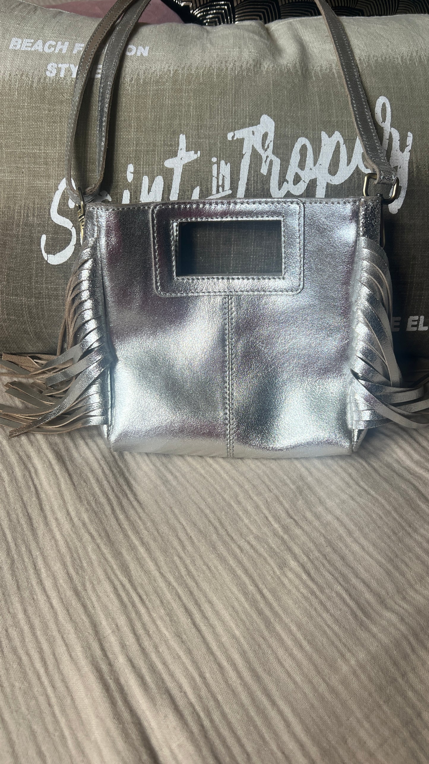 PETIT SAC EN CUIR ARGENT A FRANGES