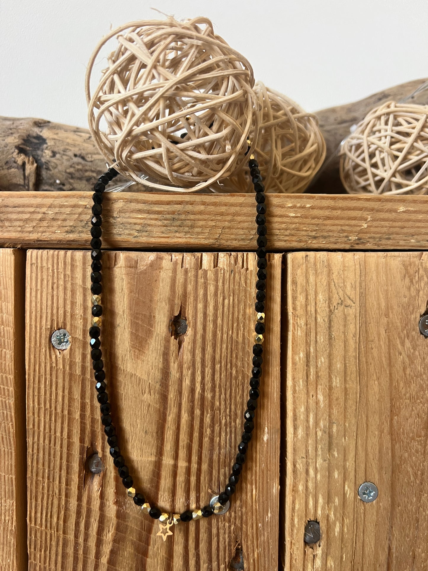 Collier  Elastique noir & doré "OR"