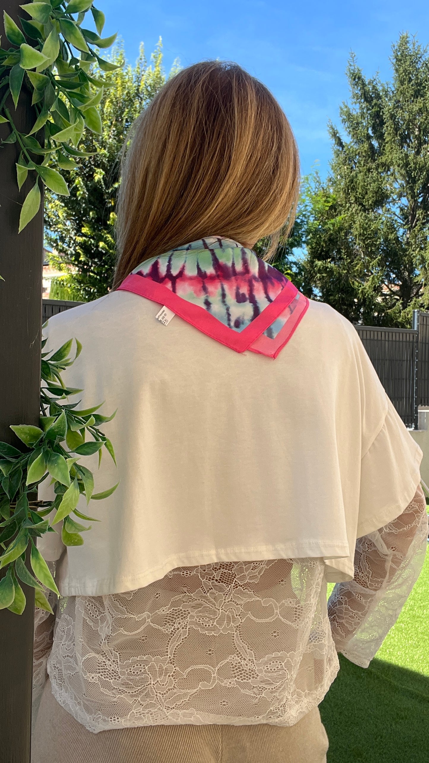 FOULARD MULTICOLORE "PETIT CARRE"
