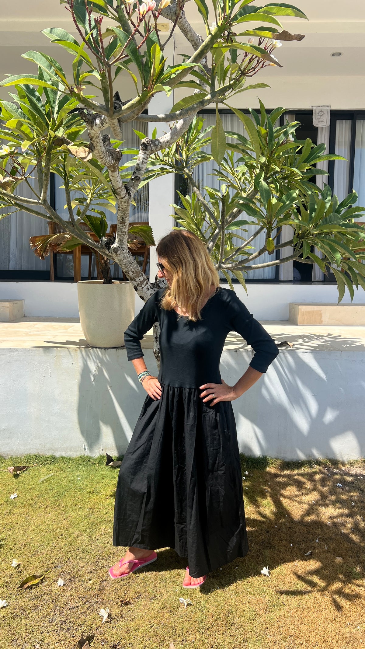 ROBE NOIRE LONGUE MANCHES LONGUES