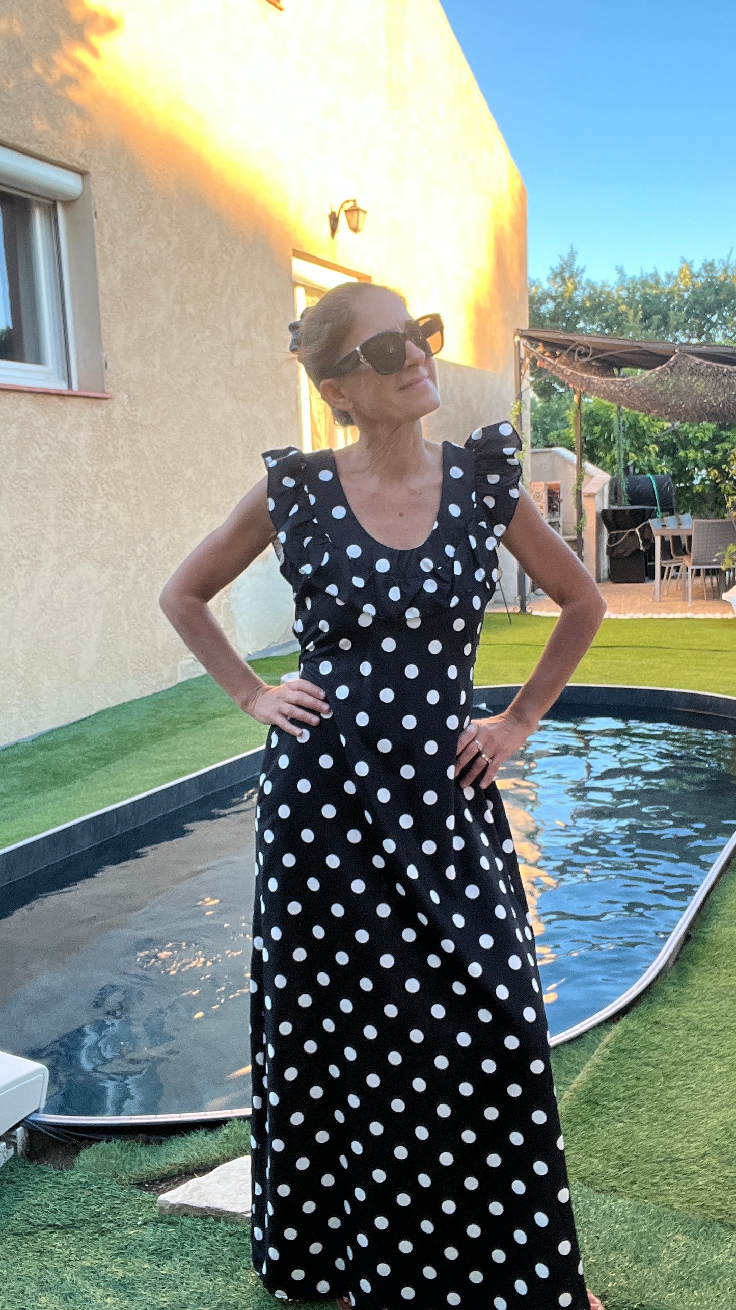 ROBE LONGUE NOIR A POIS BLANC
