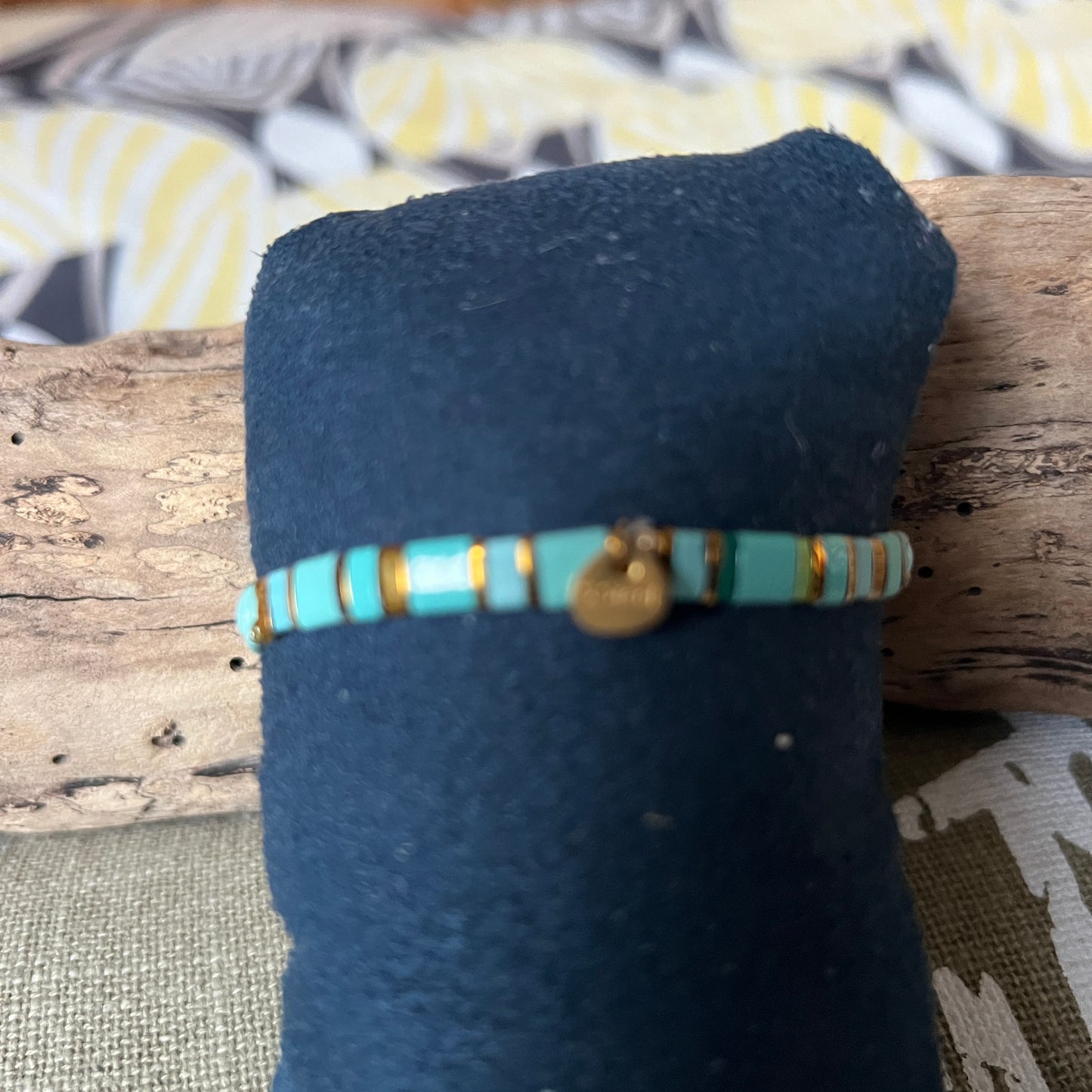 BRACELET PERLES CARREES