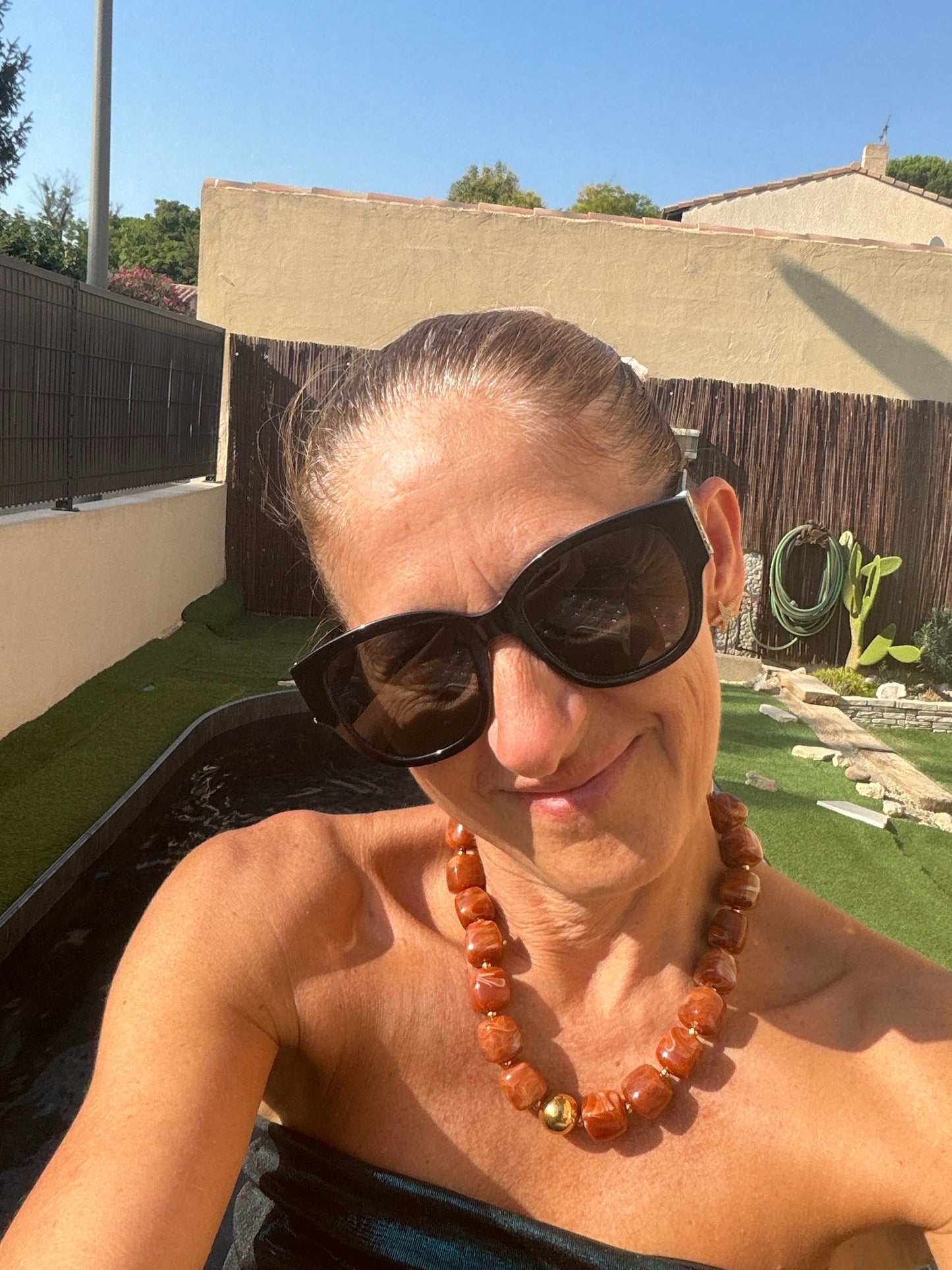 Collier boules résine