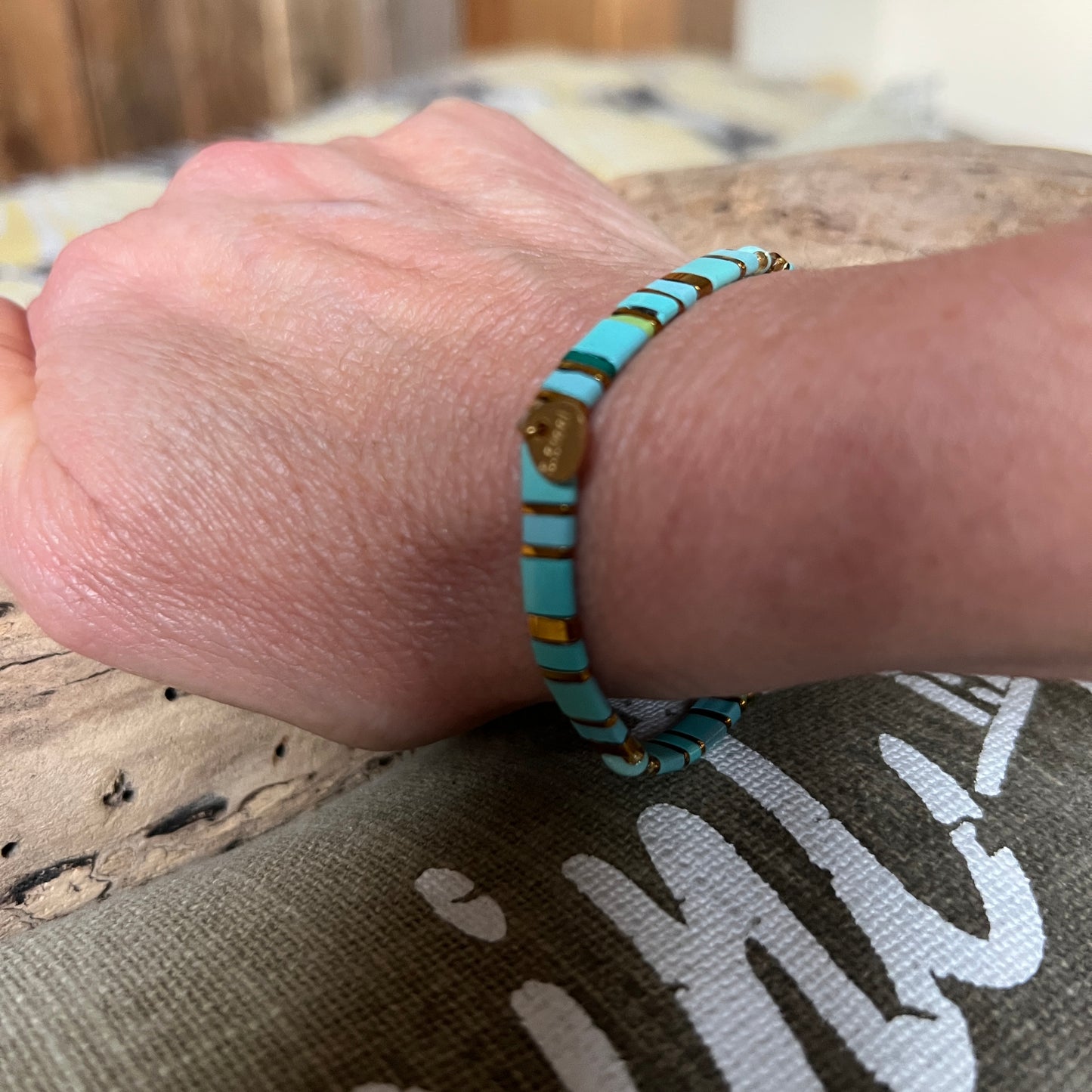 BRACELET PERLES CARREES