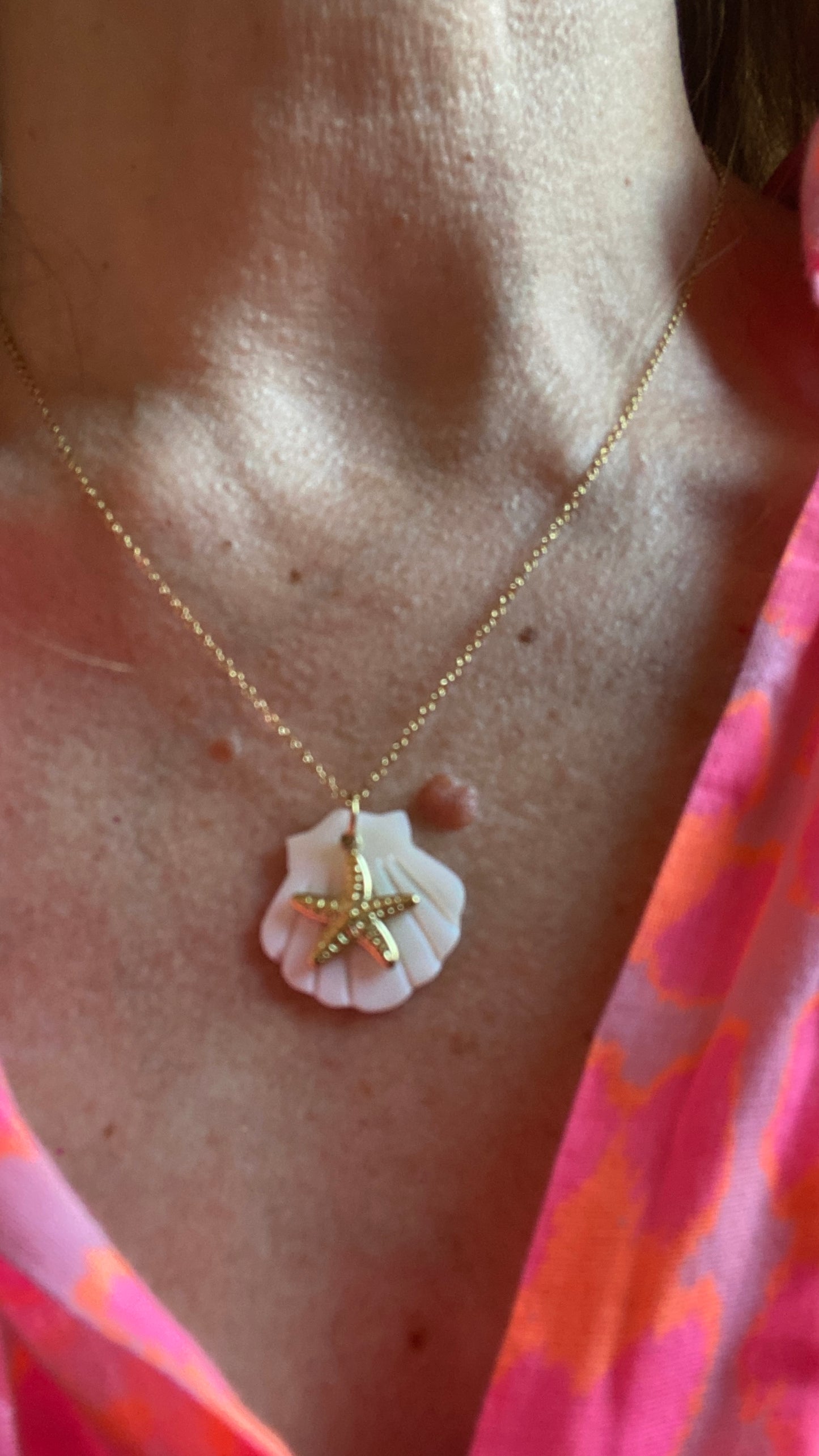 Collier doré "Coquillage"