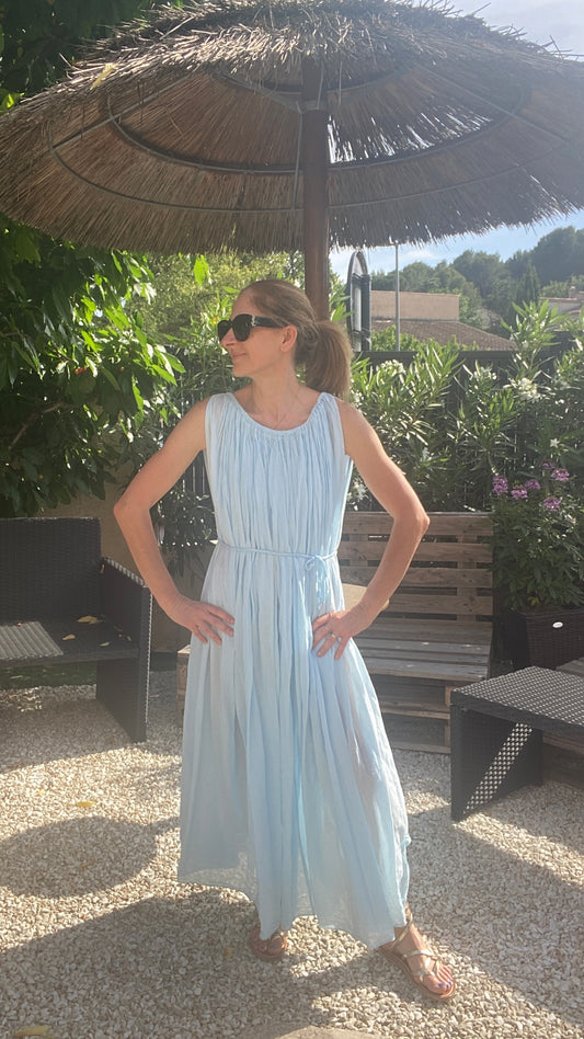 Robe bleu ciel