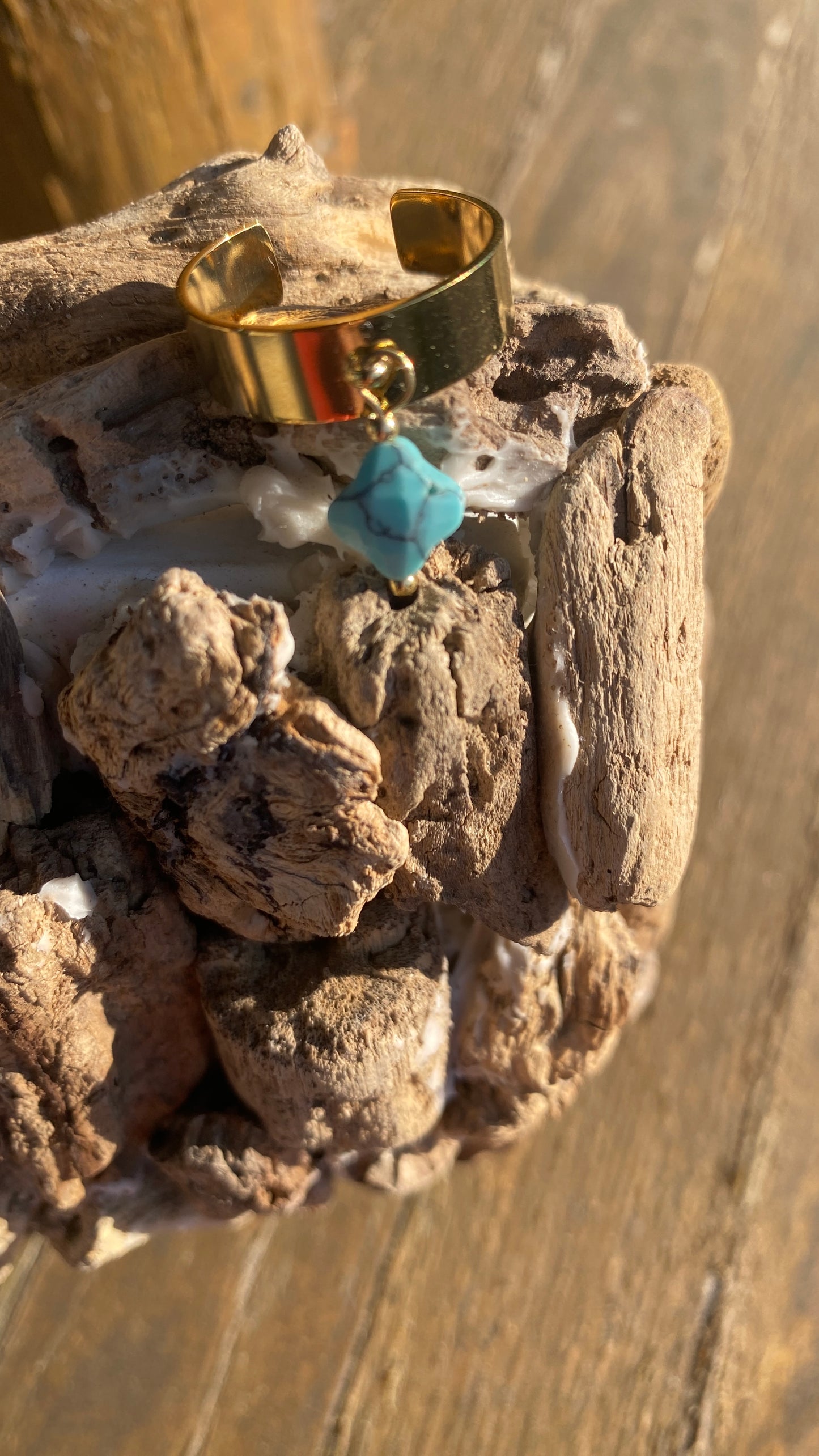 Bague doré "médaillon turquoise"