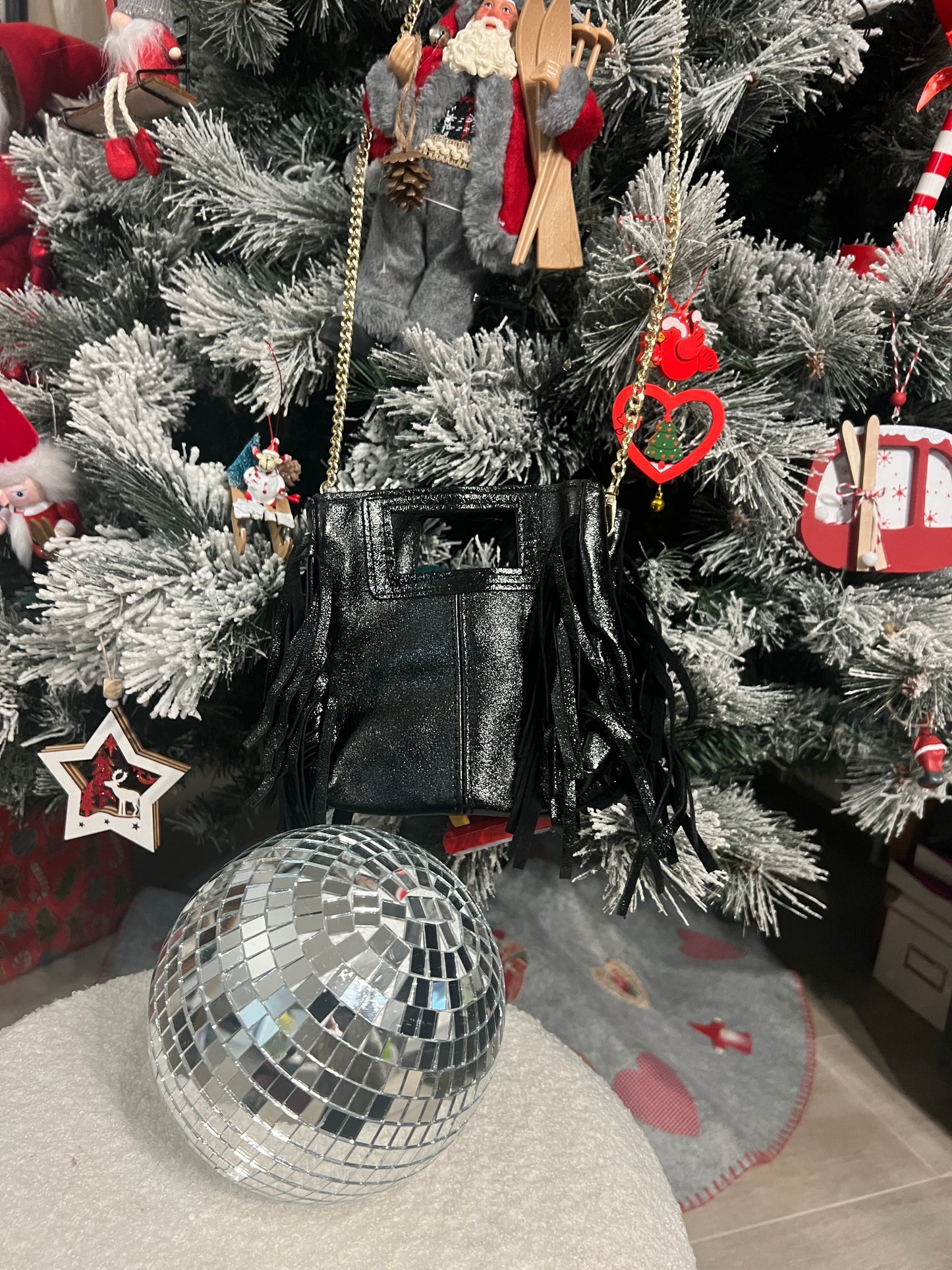 PETIT SAC EN CUIR NOIR A FRANGES