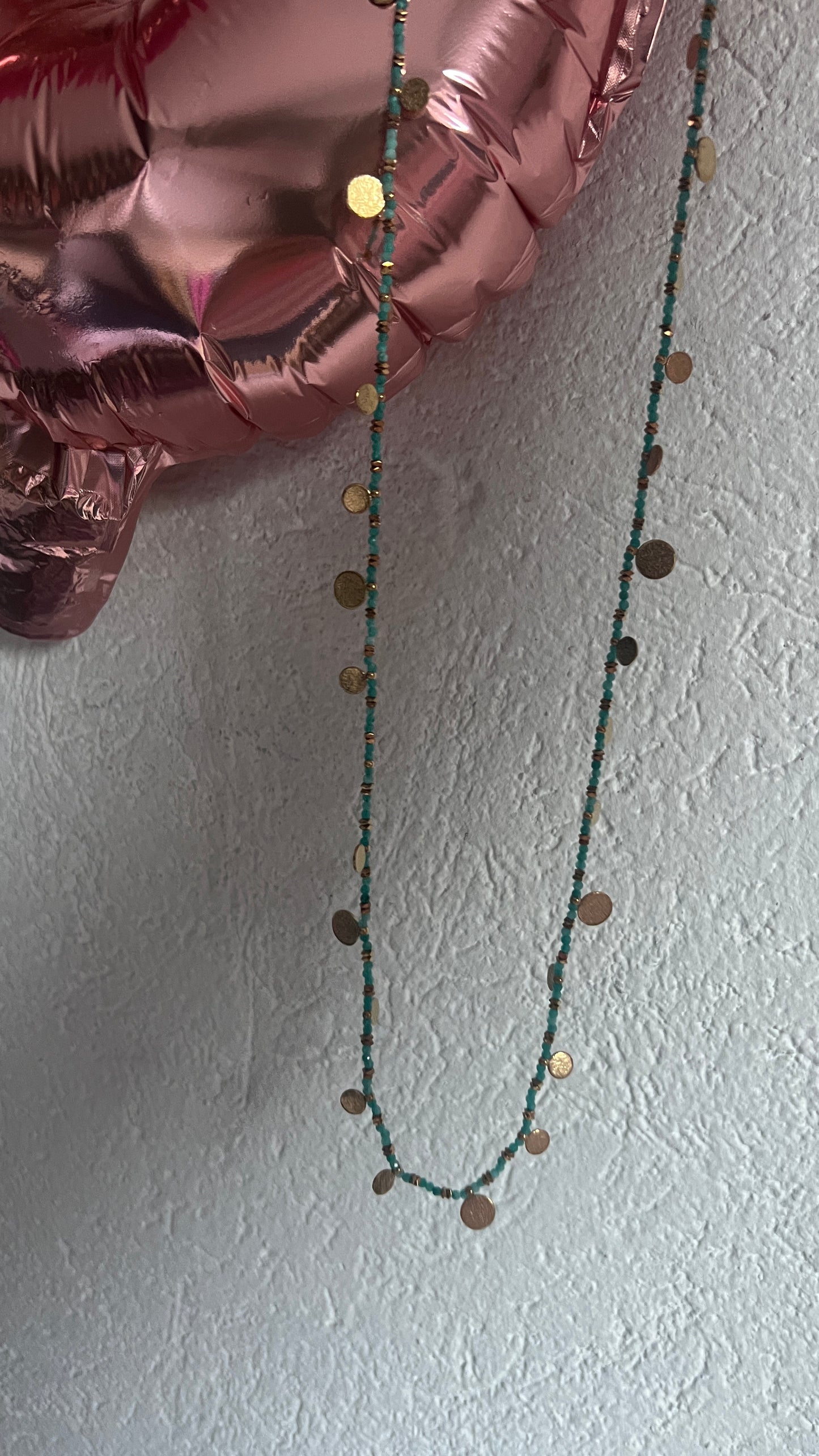 SAUTOIR BLEU TURQUOISE & MINIS PIECES DOREES "HABAHA"