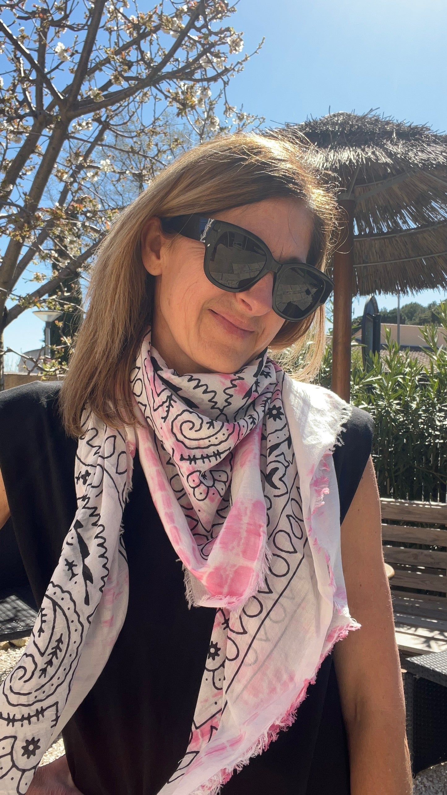 FOULARD TIE AND DIE BLANC/ROSE "BANDANA"