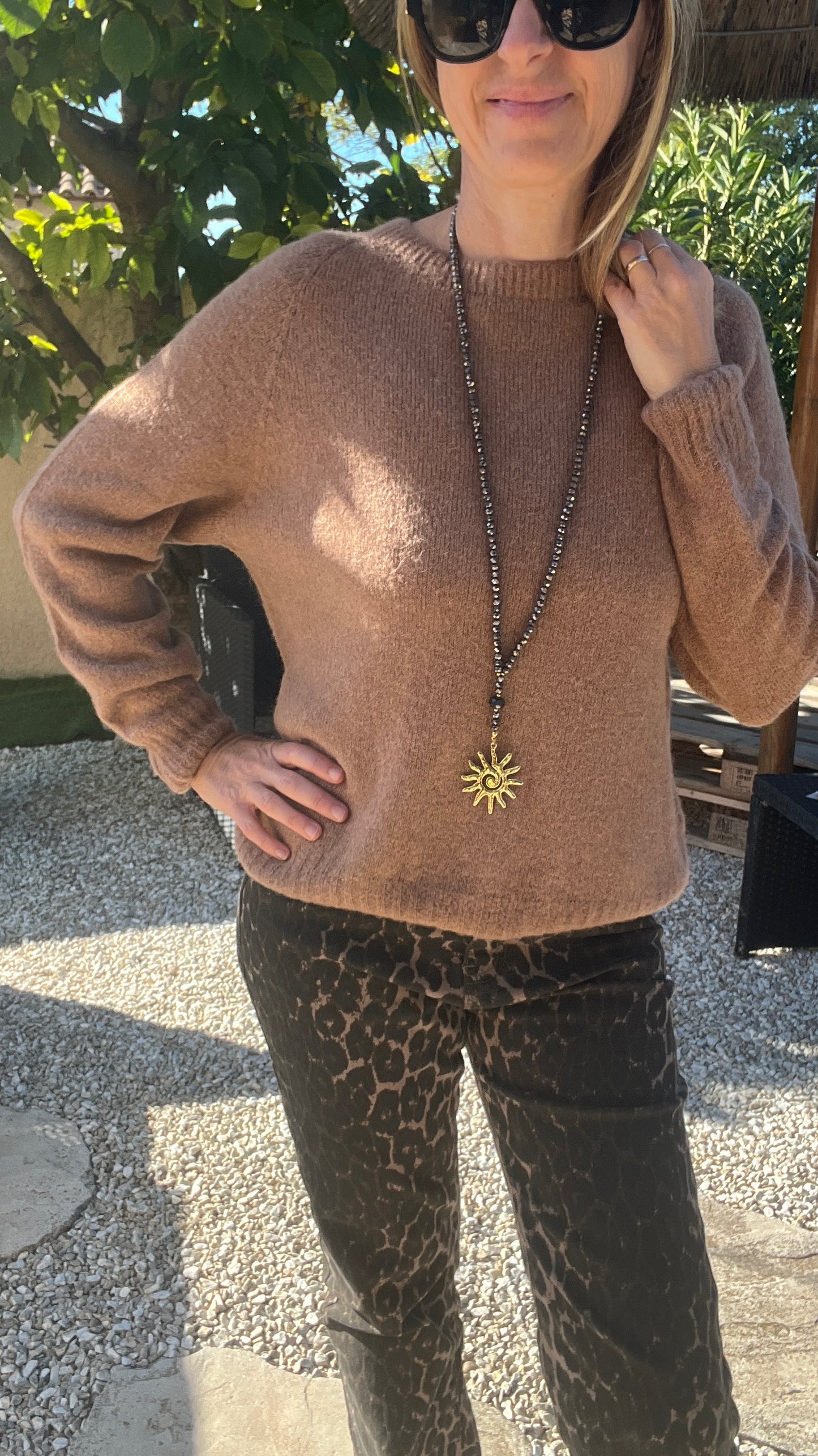 SAUTOIR EN PERLES "SOLEIL"