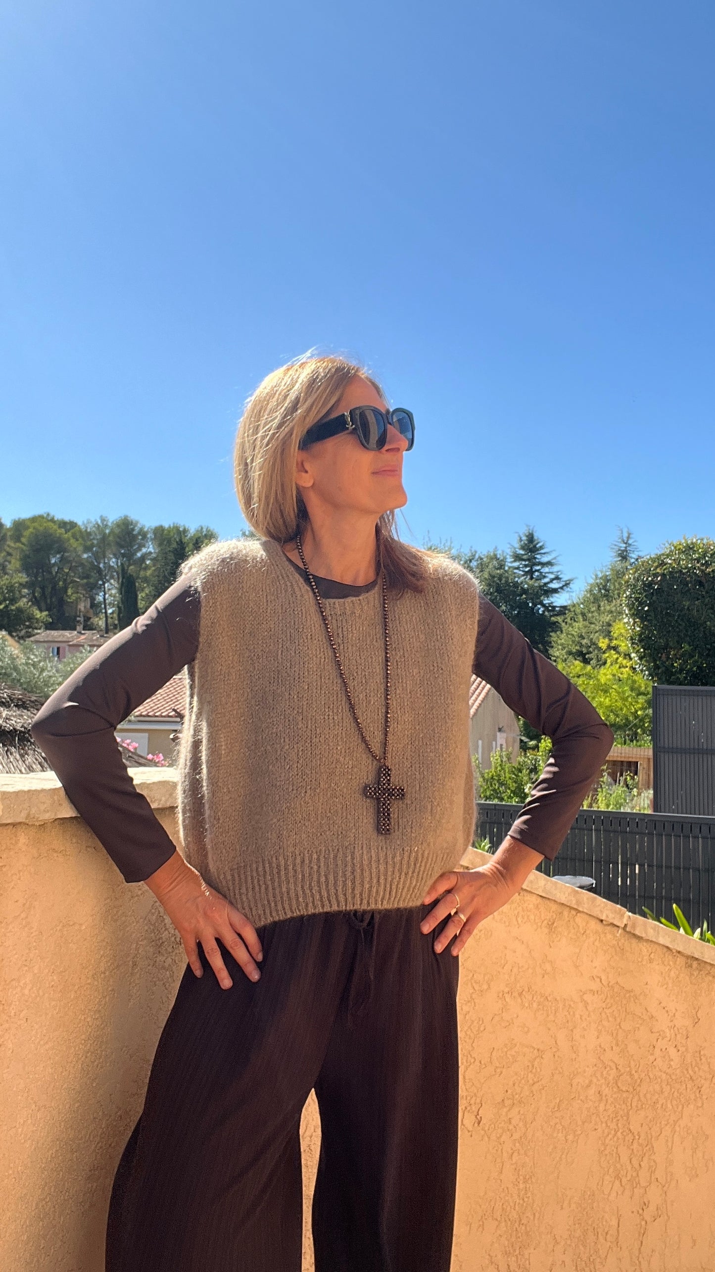 PULL SANS MANCHES "MOHAIR"