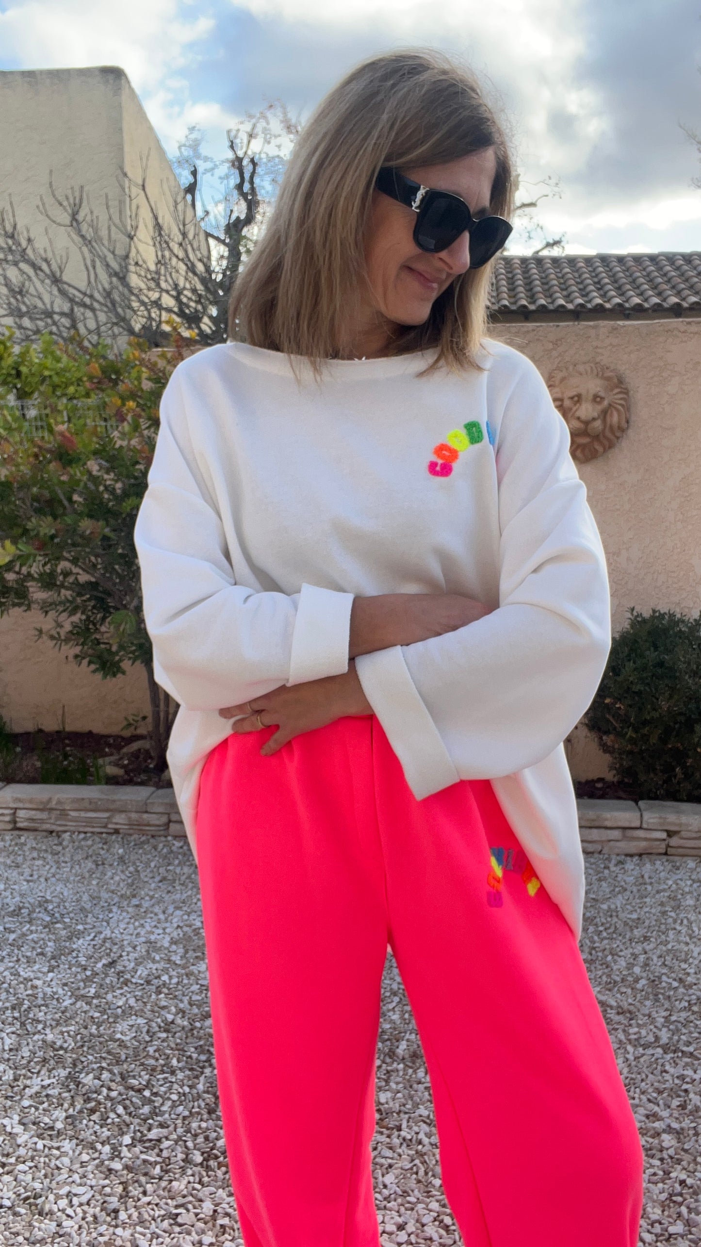 PANTALON ROSE FLUO STYLE JOGGING  "GOOD VIBES"