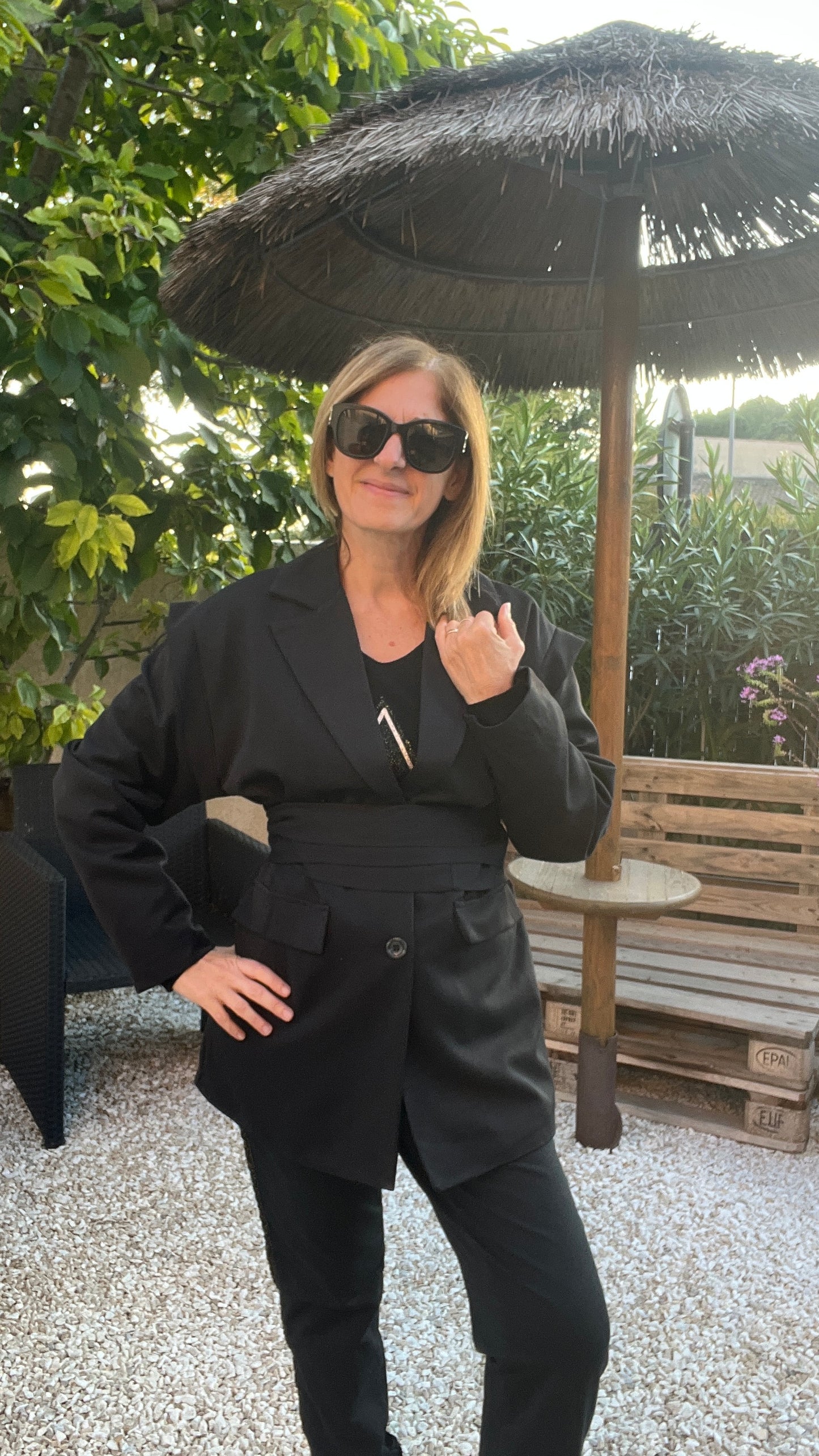 BLAZER NOIR CEINTURE