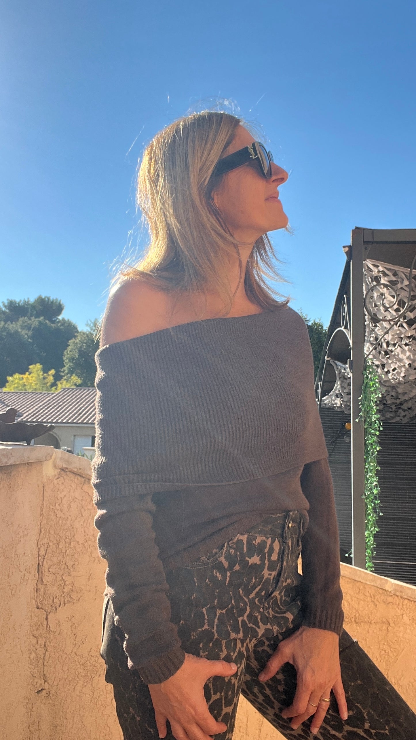 PULL CHOCOLAT COL BARDOT