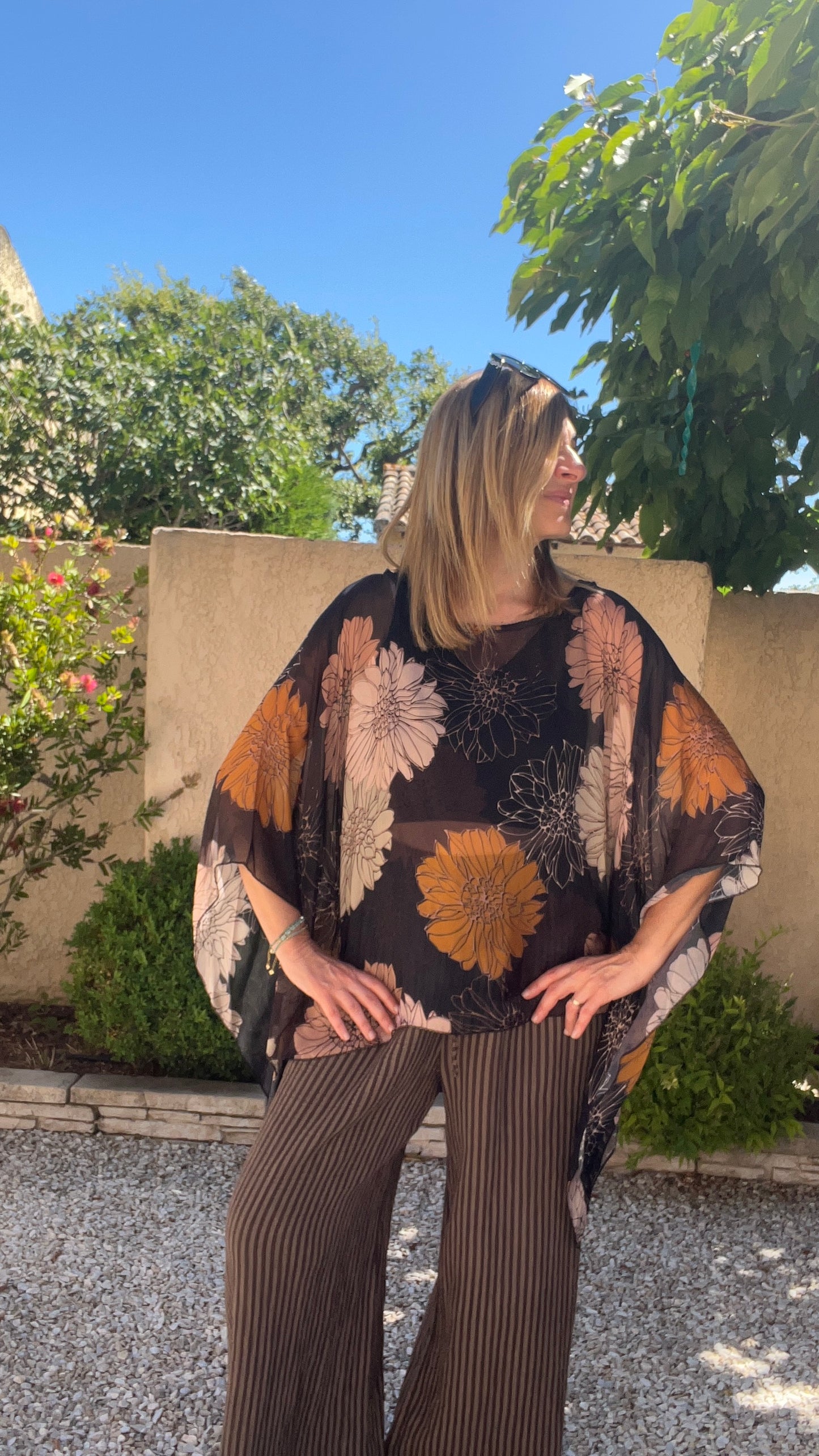 PONCHO FLEURI NOIR/BEIGE/ROUILLE