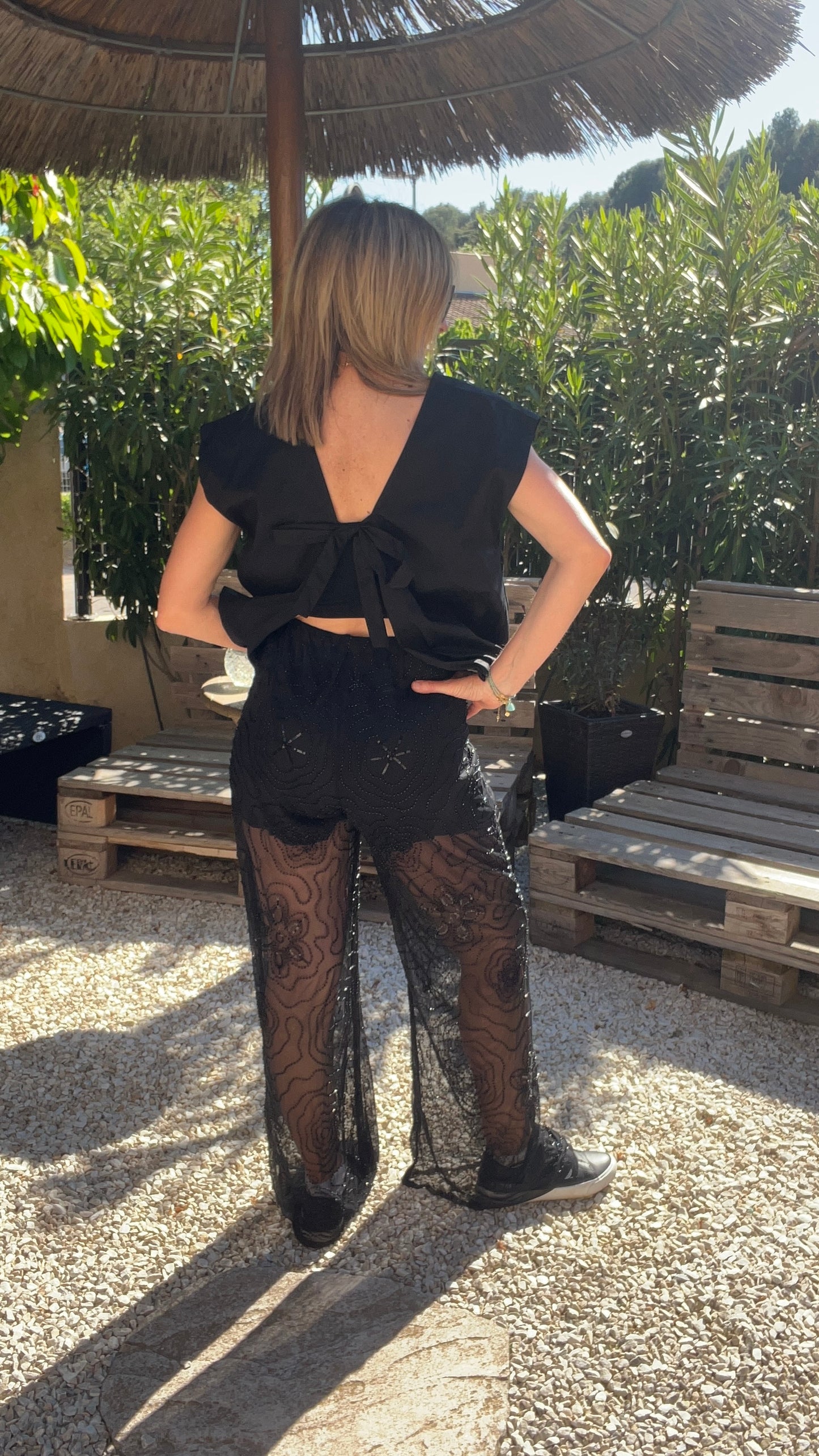 PANTALON NOIR FLUIDE EN PERLES