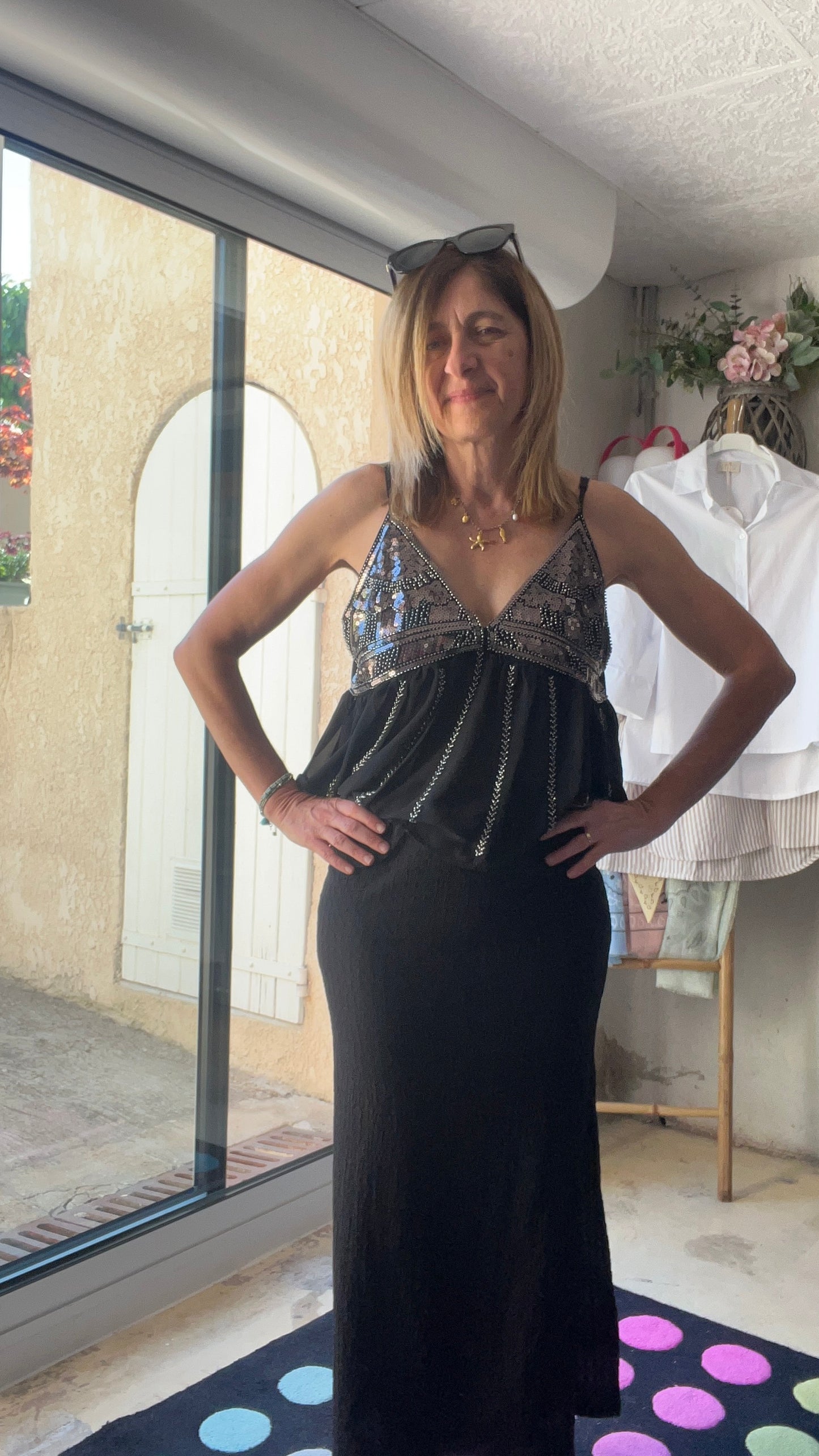 TOP BRETELLE NOIR & MIN PERLES