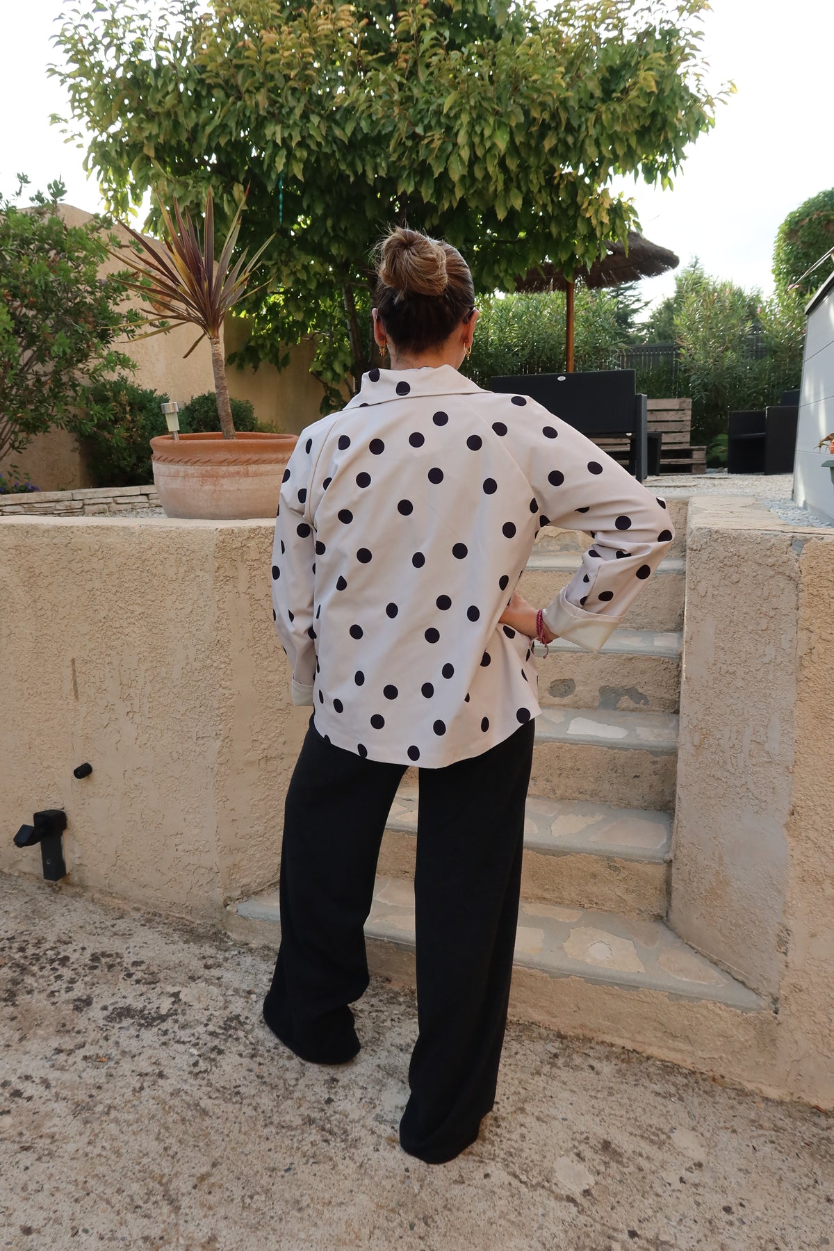 VESTE A POIS BEIGE/NOIRE DEPERLANT