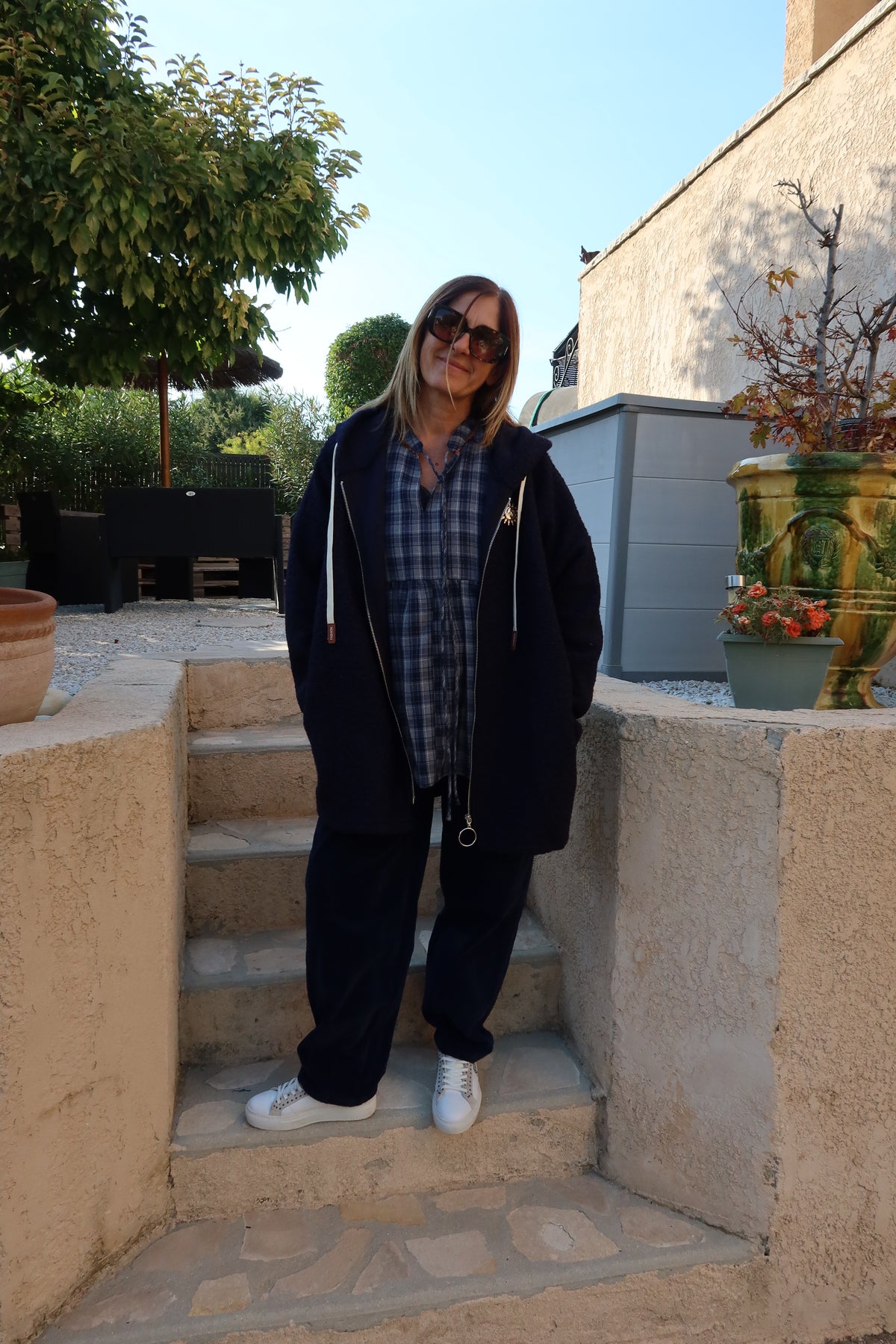 VESTE LONGUE BLEUE MARINE A CAPUCHE "LOU"