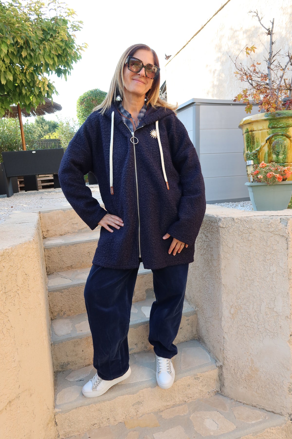 VESTE LONGUE BLEUE MARINE A CAPUCHE "LOU"
