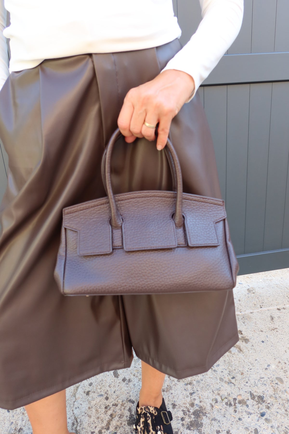 PETIT SAC CHOCOLAT IMITATION CUIR