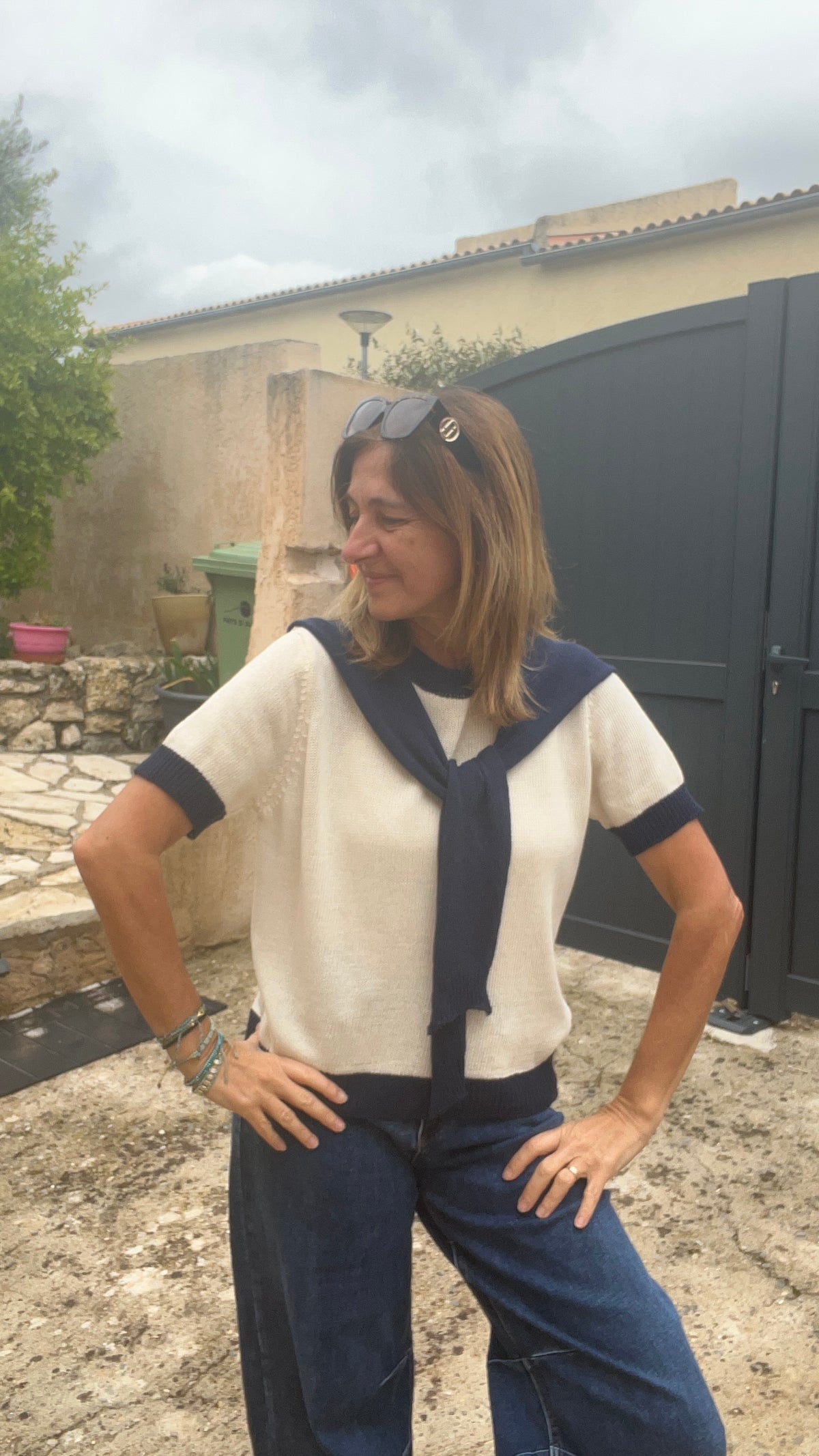 PULL BEIGE MANCHES  COURTES COL MARIN BLEU MARINE