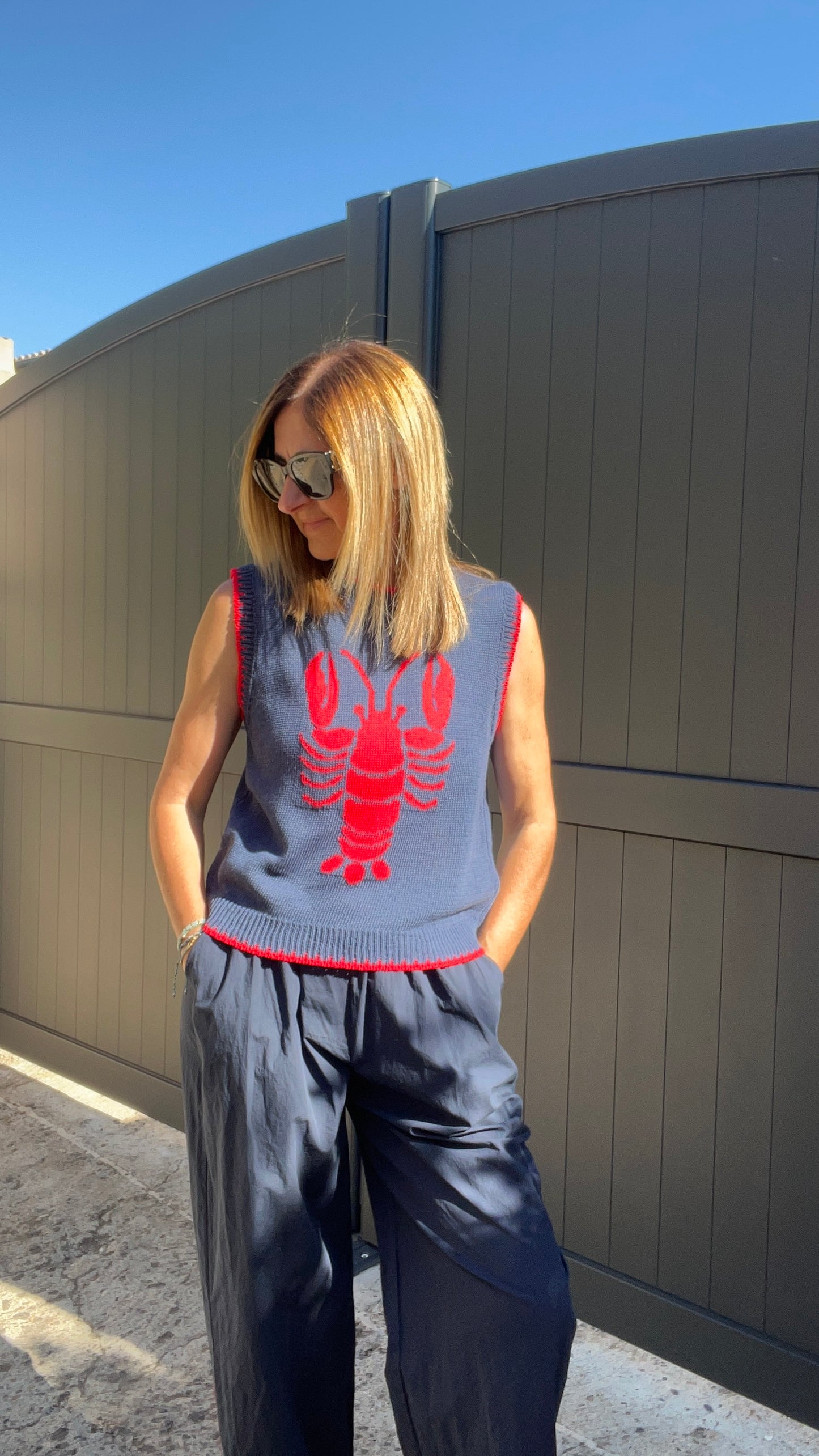 PULL SANS MANCHES BLEU MARINE/ROUGE HOMARD