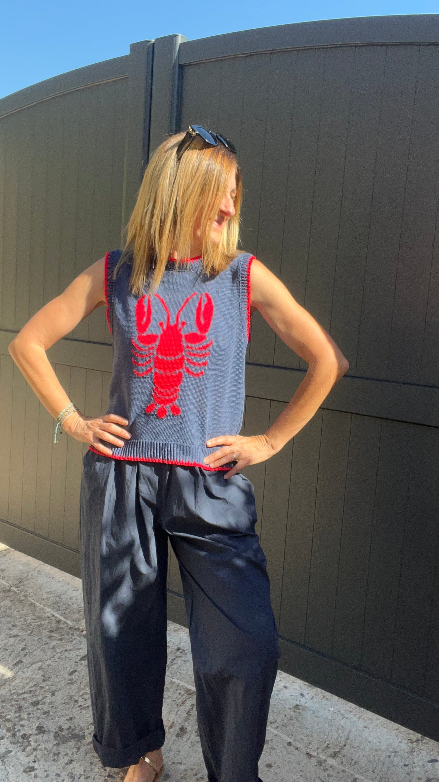 PULL SANS MANCHES BLEU MARINE/ROUGE HOMARD