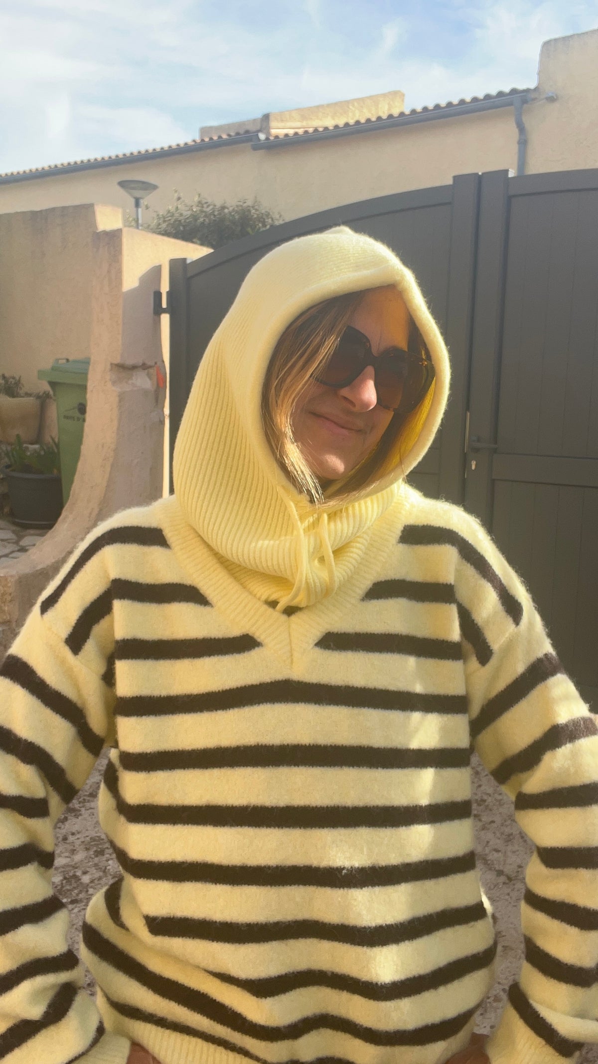 CAGOULE TOUR DE COU JAUNE "FLORA"