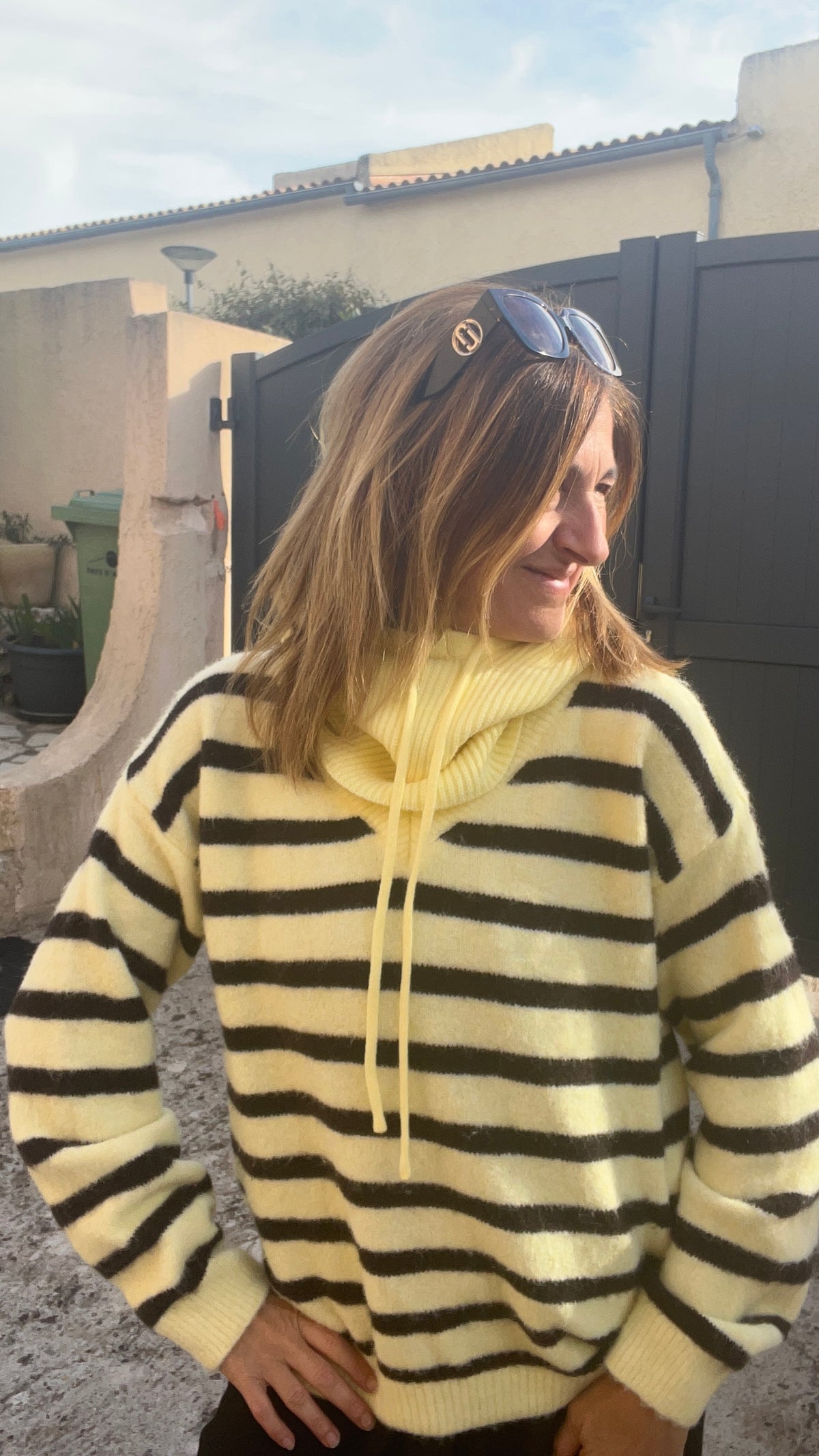 CAGOULE TOUR DE COU JAUNE "FLORA"