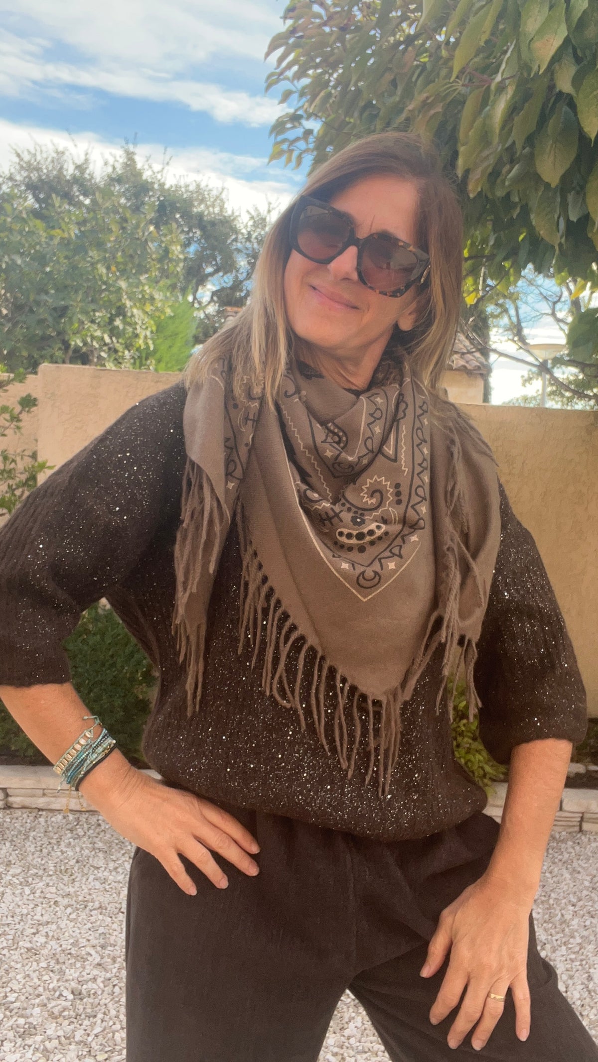 GRAND CARRE/CHÂLE BANDANA TAUPE/KAKI A FRANGES