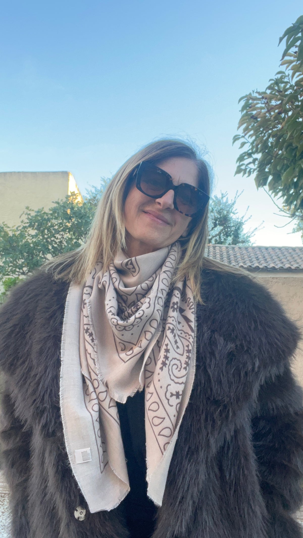 FOULARD GRAND CARRE BEIGE "BANDANA"