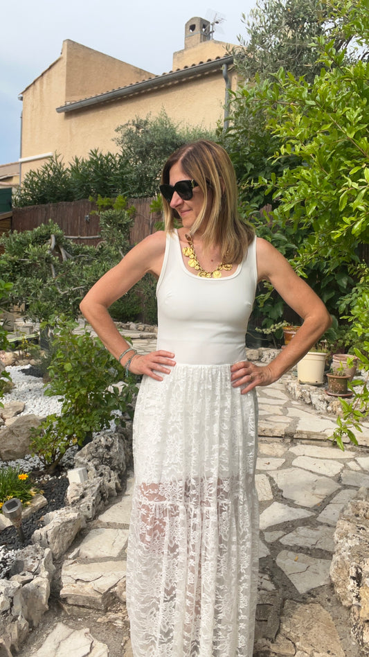 ROBE LONGUE BLANCHE DENTELLE